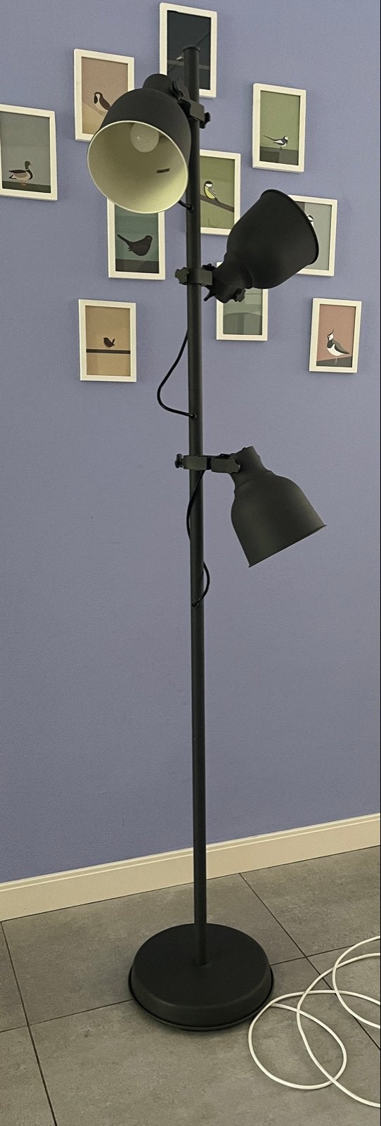 Ikea Hektar Staande lamp met 3 spots, donkergrijs, Huis en Inrichting, Ophalen, Gebruikt, E14 (klein), Metaal
