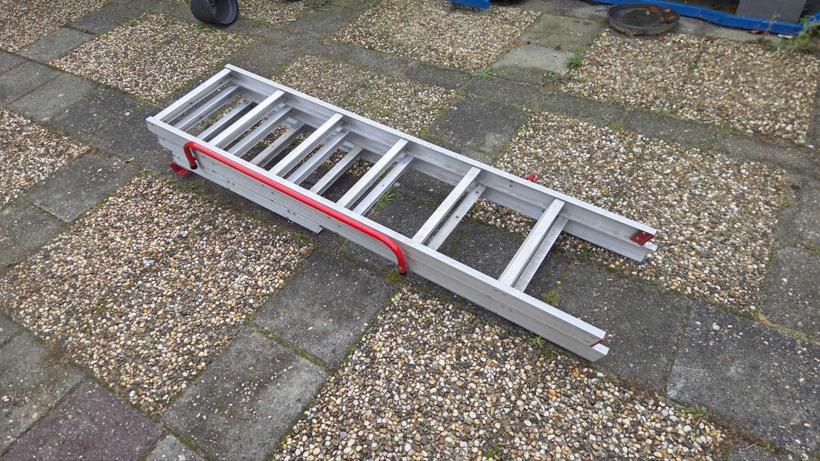 Uitschuifbare Zoldertrap - Aluminium, Doe-het-zelf en Verbouw, Ophalen, Gebruikt, Trap, Opvouwbaar of Inschuifbaar