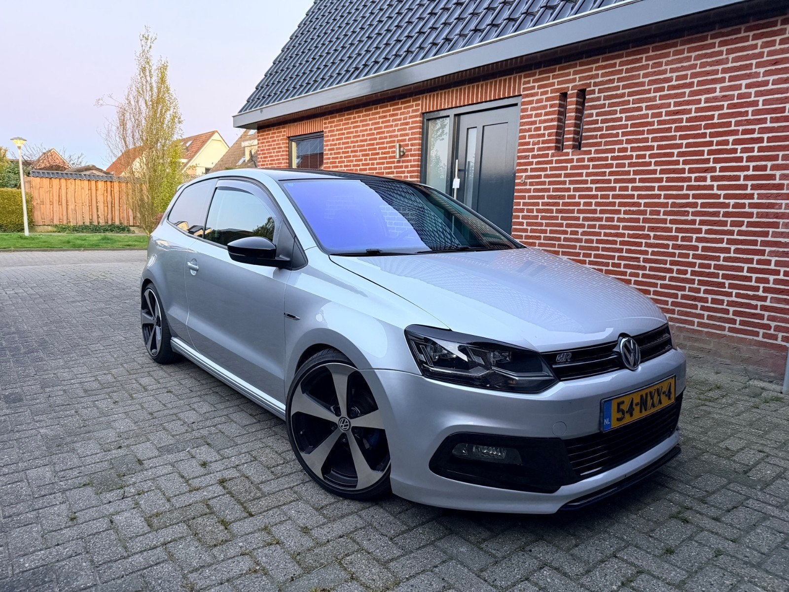 Volkswagen Polo 1.2 TDI 100pk unieke auto, Auto's, Voorwielaandrijving, Zwart, 1199 cc, 96 €/maand