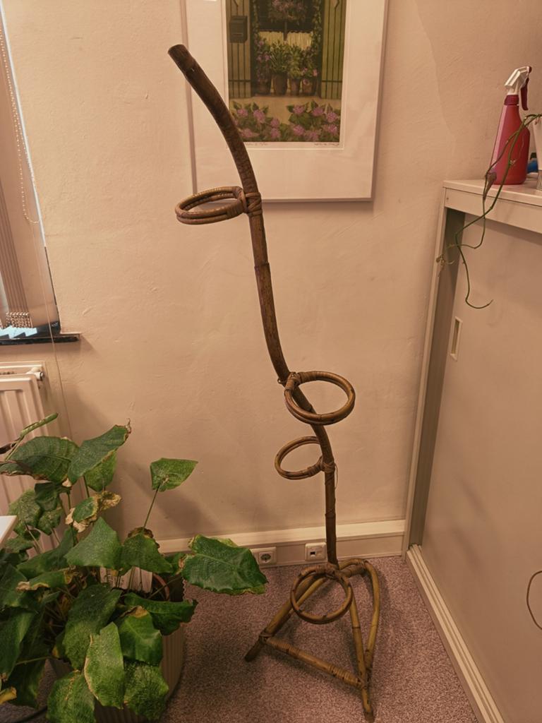 Vintage rotan planten standaard - boho en seventies, Huis en Inrichting, Ophalen, Vintage, Gebruikt, Natuurlijk materiaal