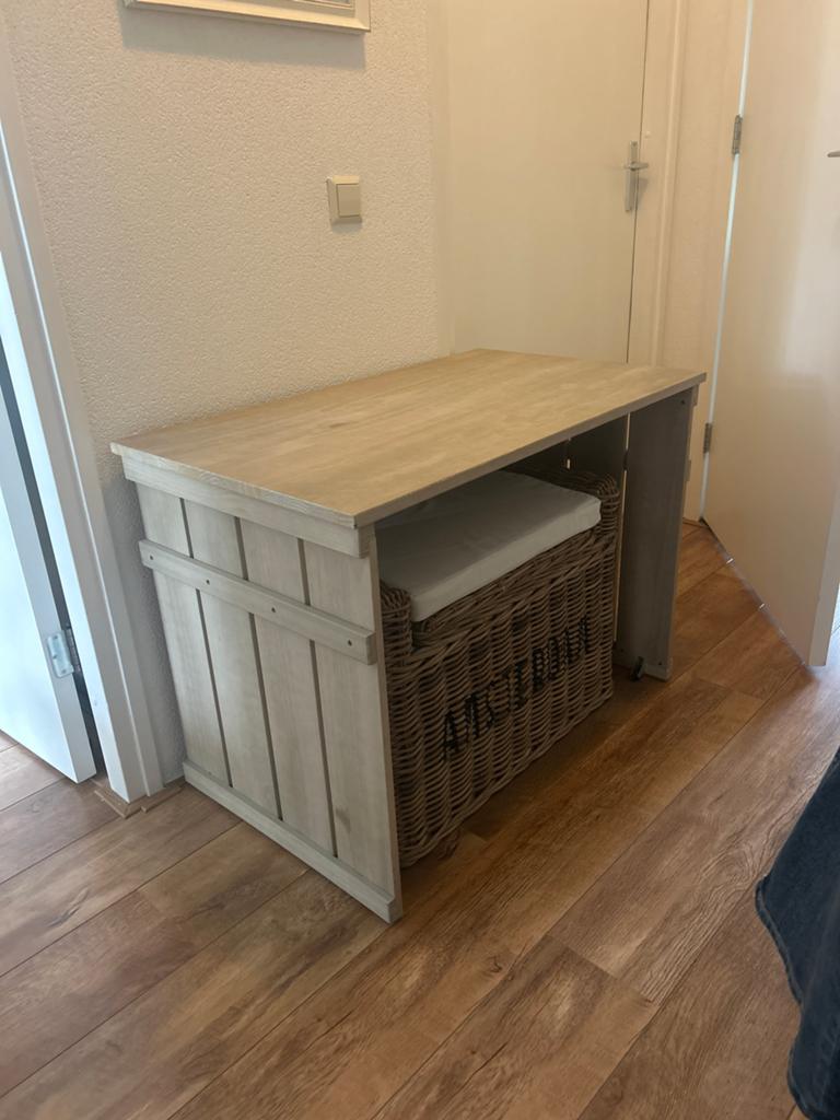 Stoer Bureau, Ophalen, Zo goed als nieuw