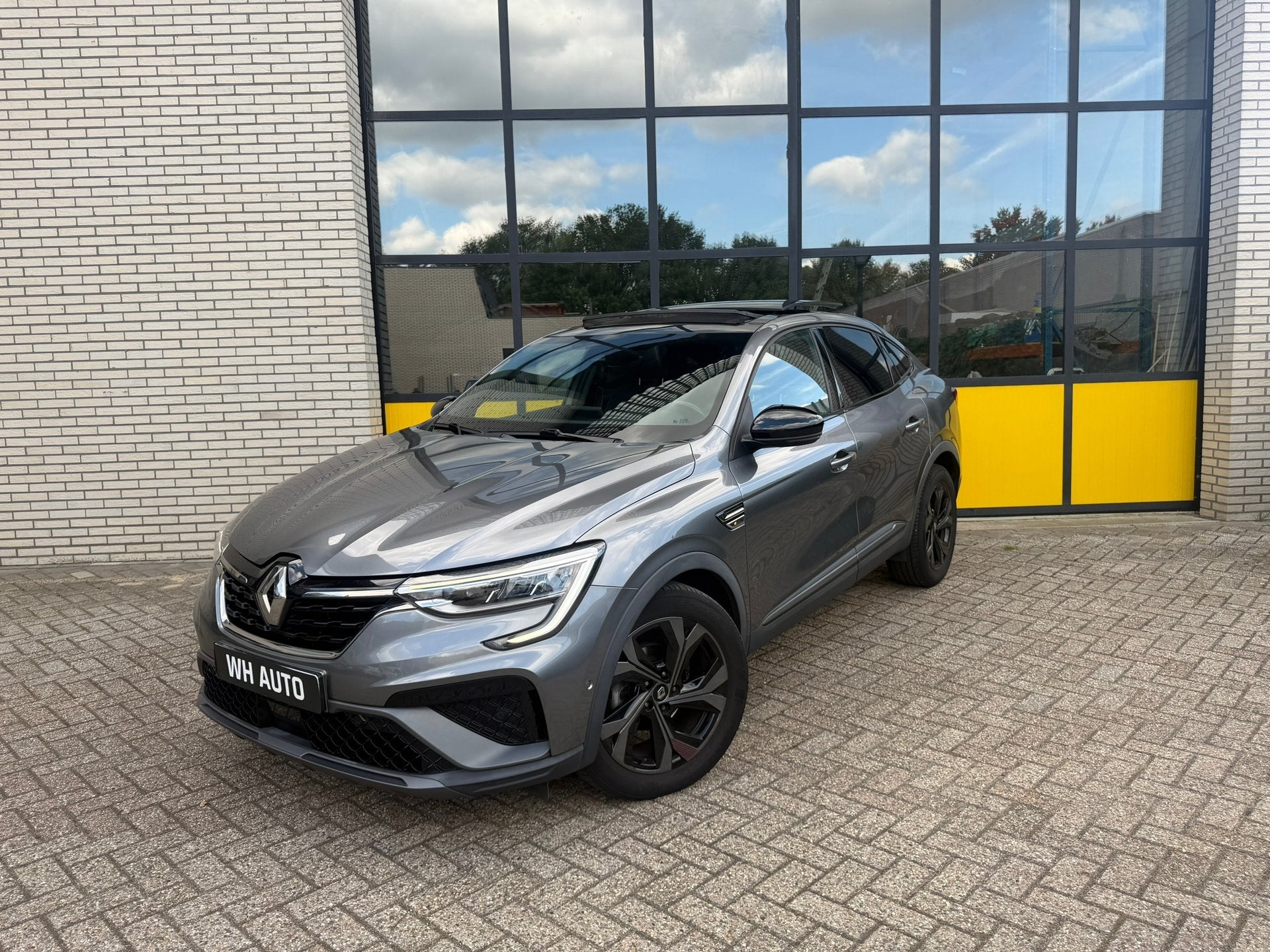 Renault Arkana 140PK R.S. line, Pano Dak, Leer Bose geluid, Auto's, Renault, Arkana, Gebruikt, Zwart, 4 cilinders