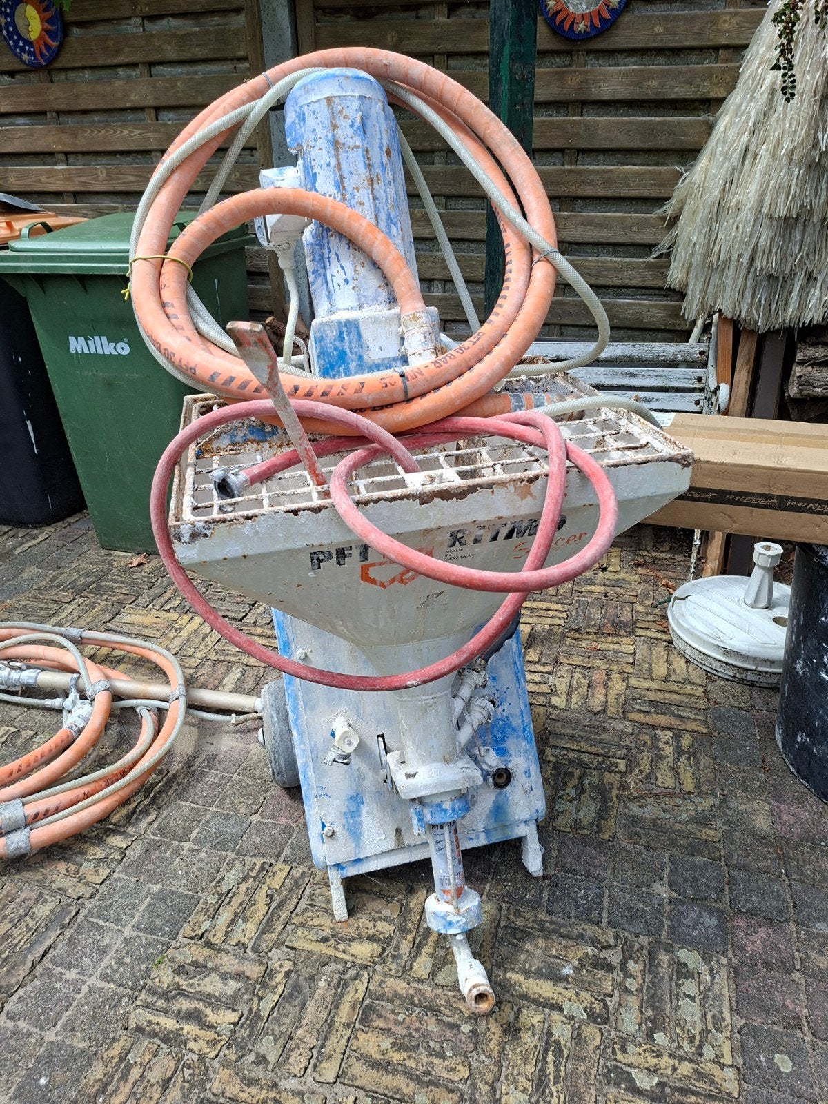 PFT Ritmo Gipsspuitmachine met Slangen en Accessoires, Ophalen, Gebruikt