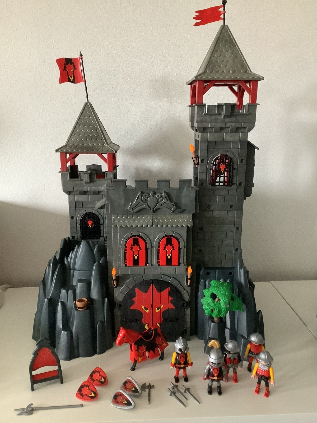 Playmobil Draken Kasteel met ridders en accessoires, Complete set, Ophalen of Verzenden, Zo goed als nieuw, Kasteel/Fort
