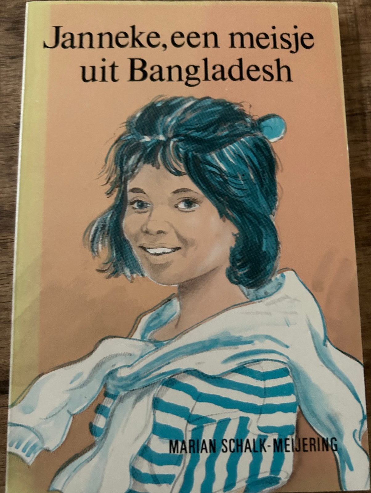 Janneke, een meisje uit Bangladesh - Marian Schalk-Meijering, Ophalen of Verzenden, Gelezen