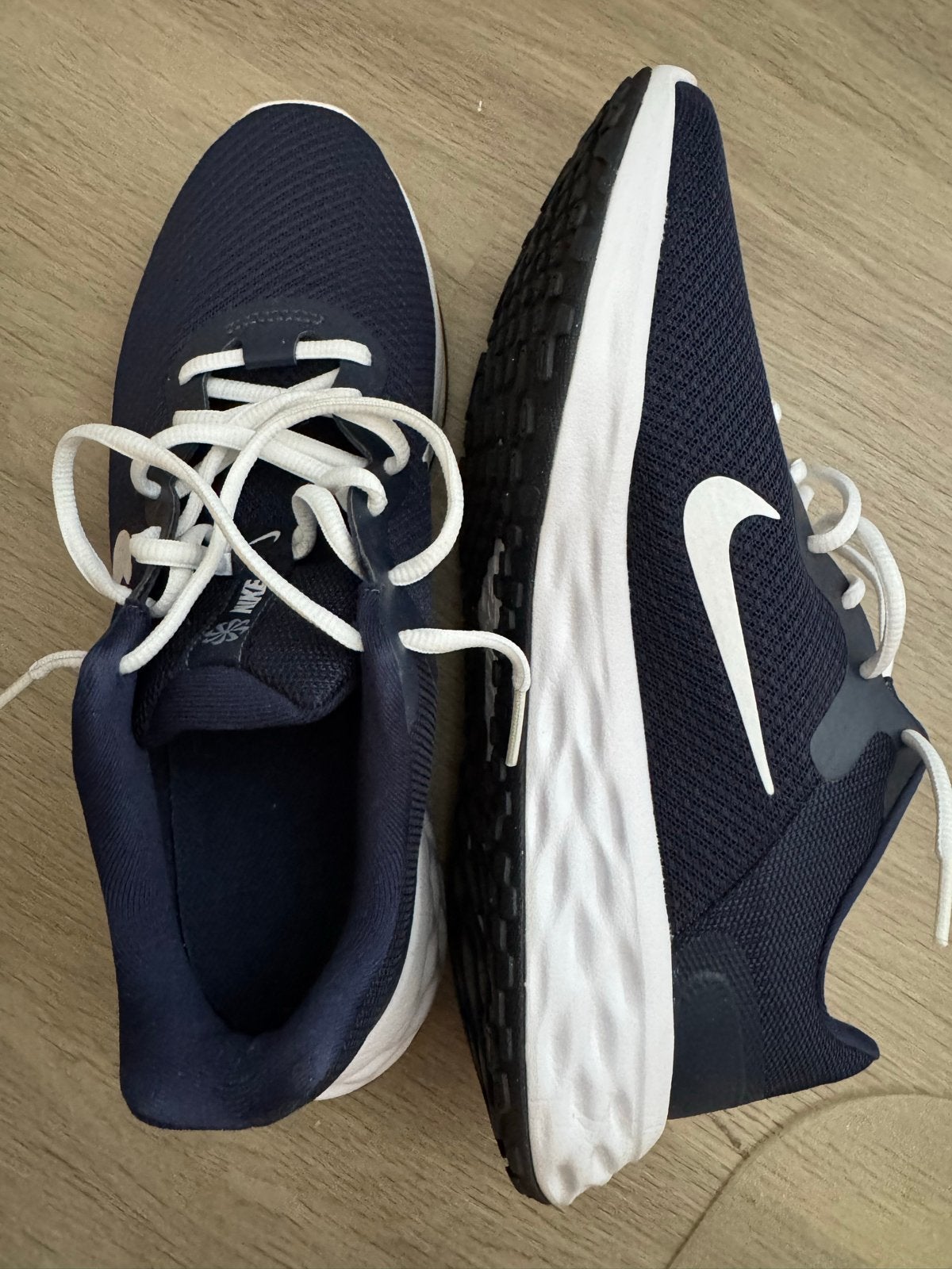 Nike Revolution 6 NN - Marineblauw/Wit - Maat 43, Ophalen, Nieuw, Blauw, Sneakers of Gympen