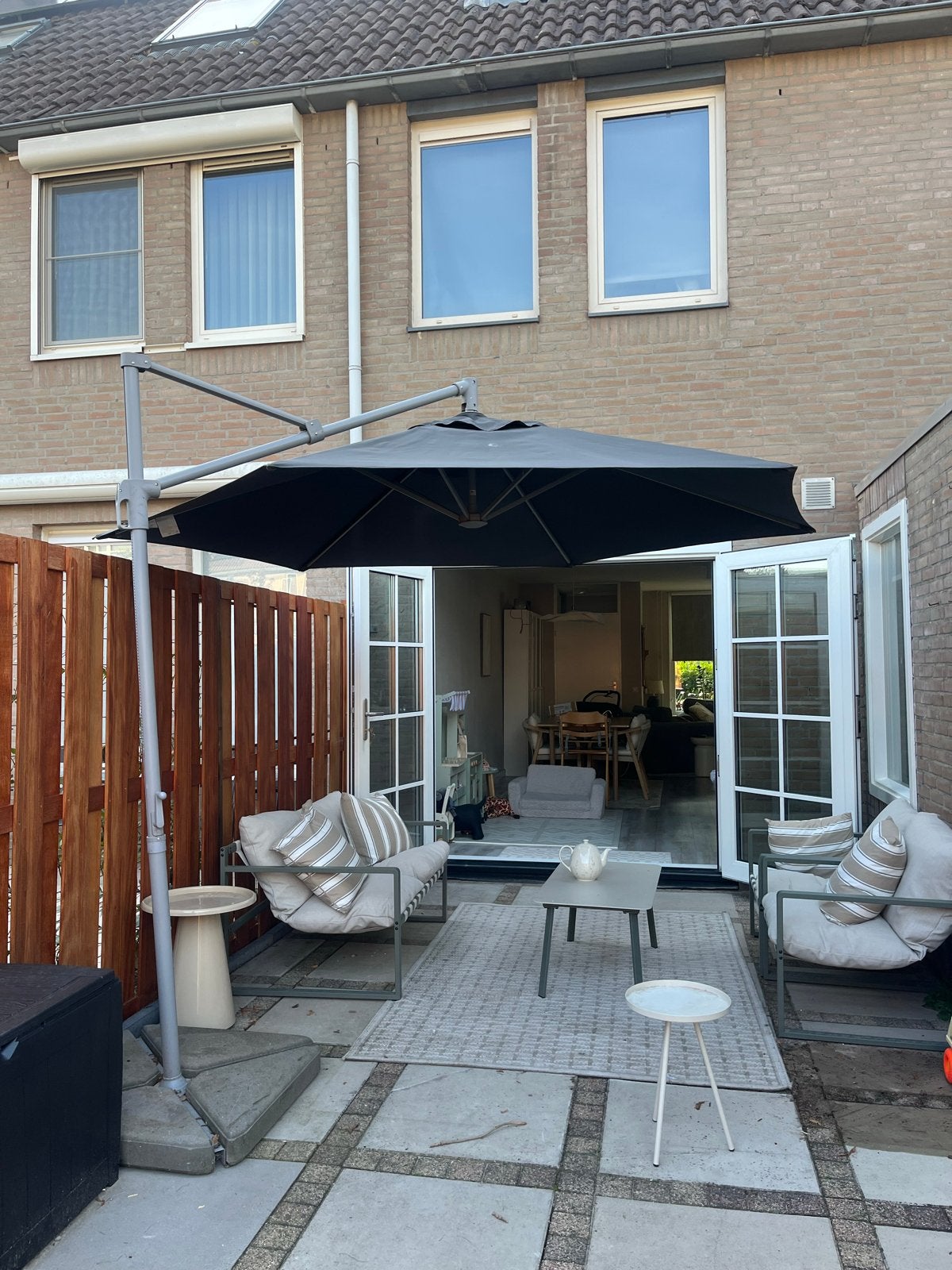 Zweefparasol met stevige cement voet, Tuin en Terras, Ophalen, Gebruikt, Zweefparasol