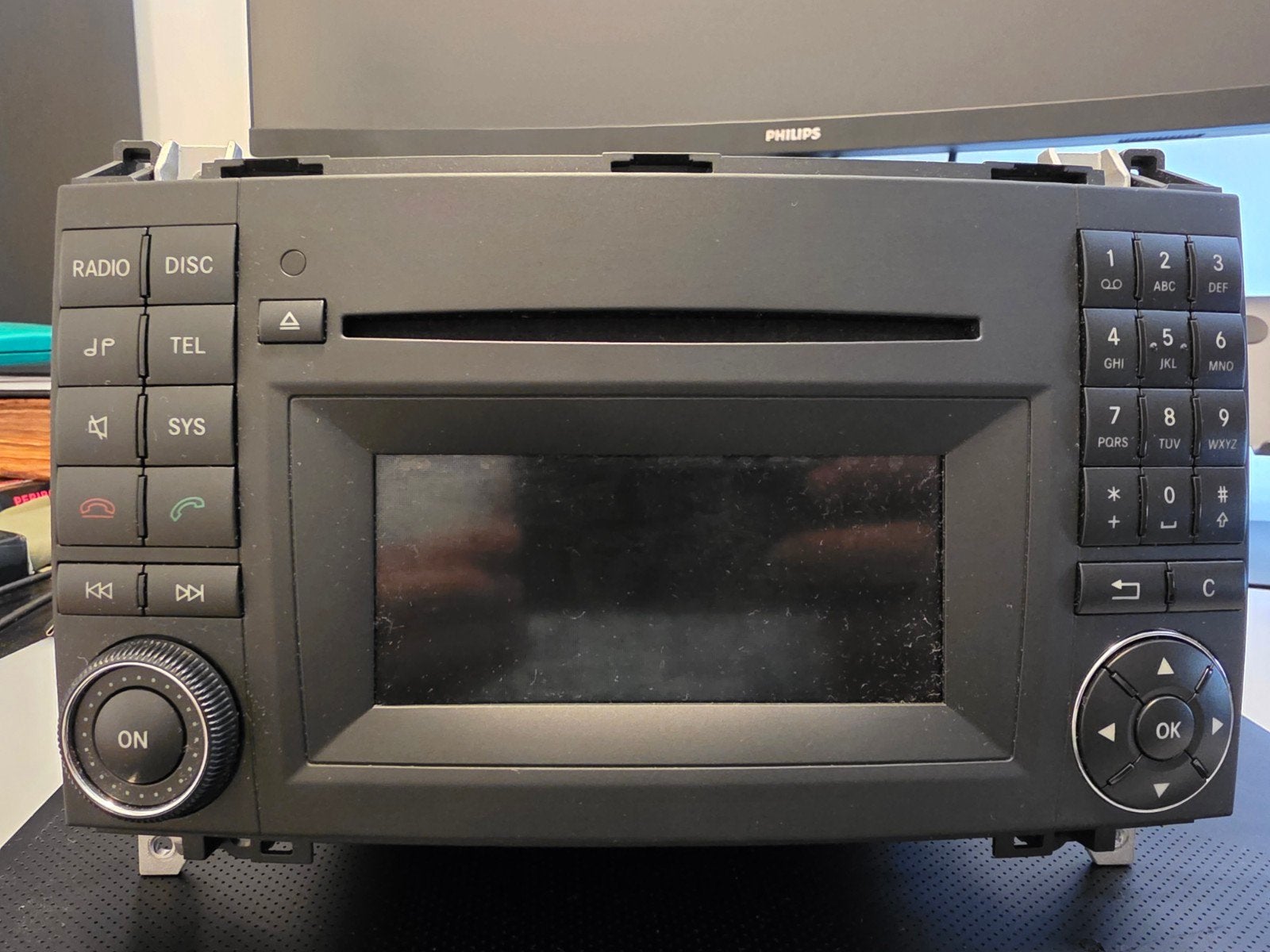 Mercedes-Benz Audio 20 CD Radio MF2830 A1699002000, Ophalen of Verzenden, Gebruikt