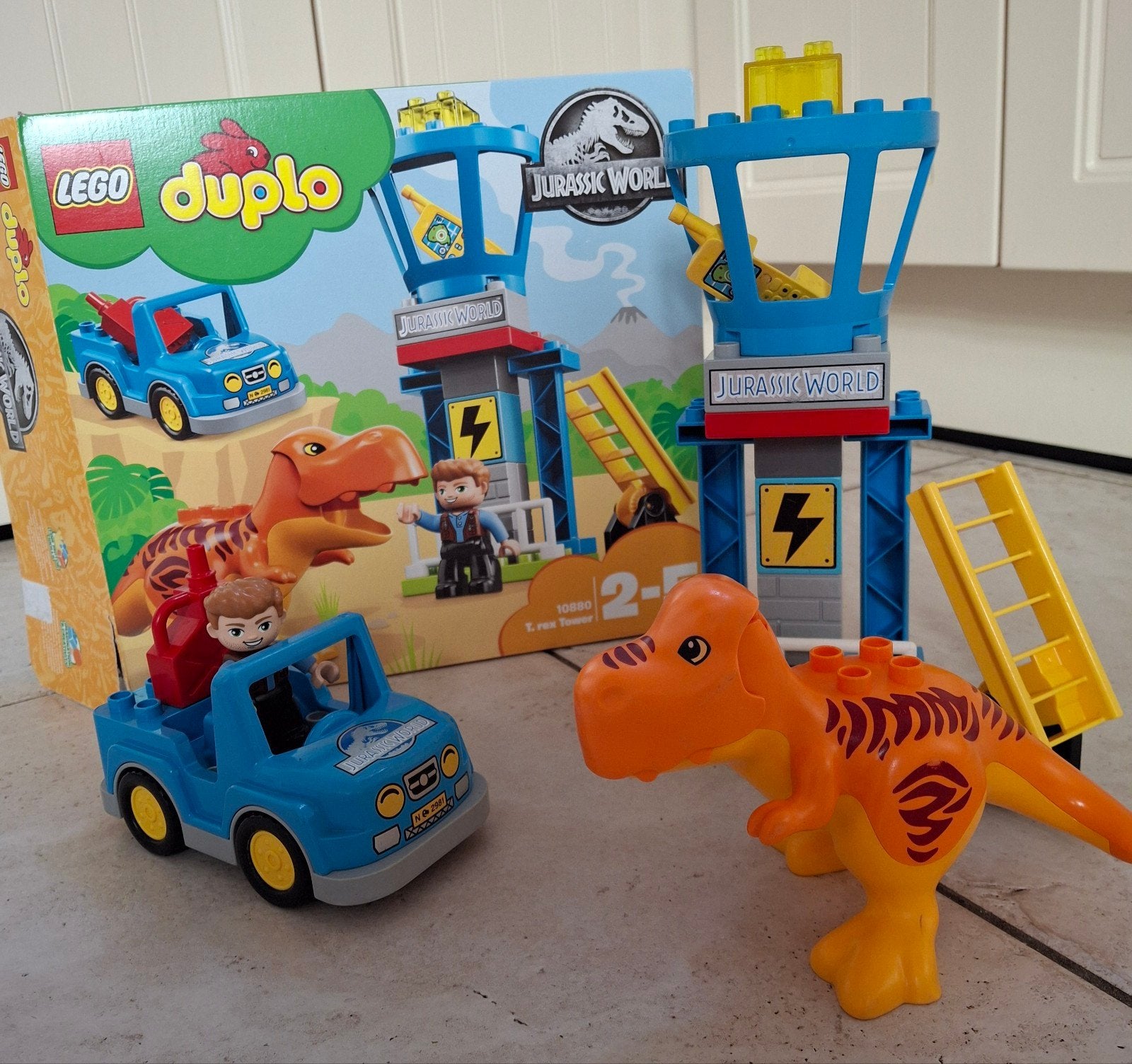 LEGO Duplo 10880 T-Rex Toren Jurassic World, Jurassic World, Ophalen of Verzenden, Zo goed als nieuw, Duplo