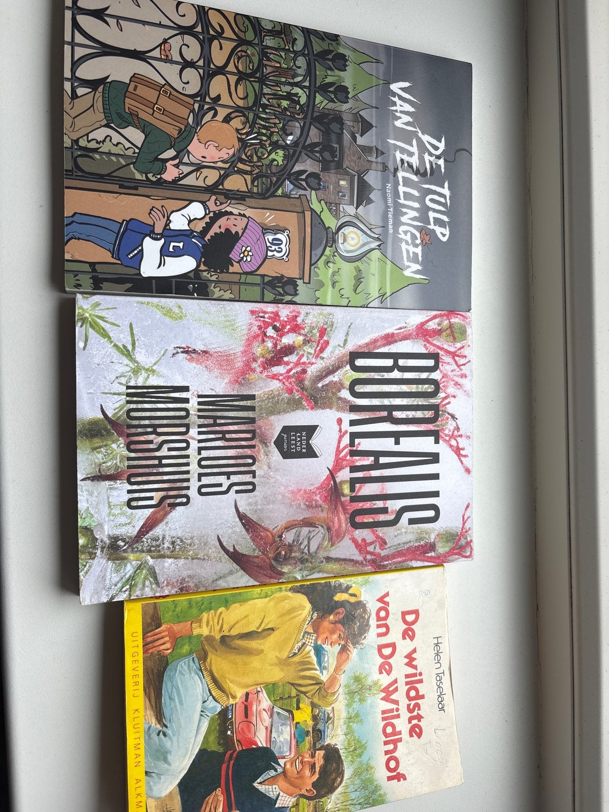 3 jeugdboeken: De Tulp, Borealis, De Wildste van De Wildhof, Ophalen, Gelezen, Nederland