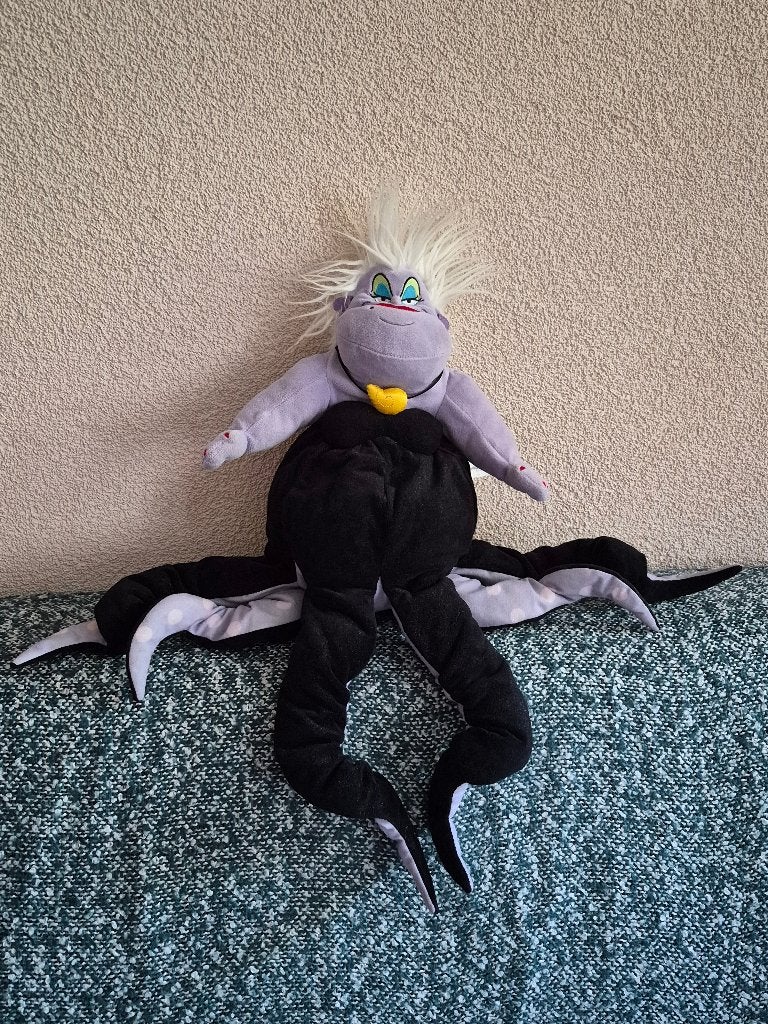 Ursula knuffel heks uit De kleine zeemeermin, Verzamelen, Ophalen, Overige figuren, Gebruikt, Knuffel