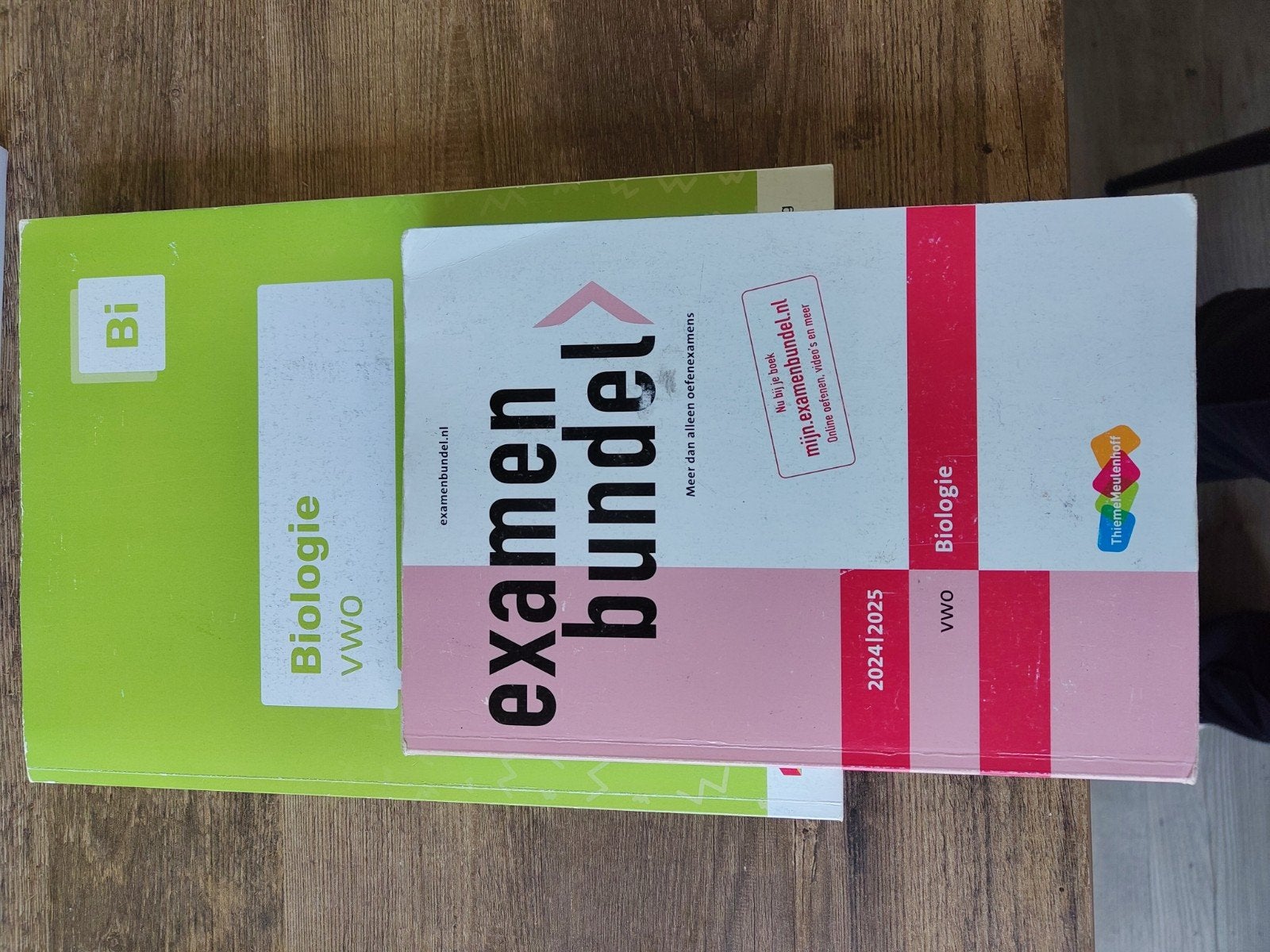 VWO biologie examenbundel, Ophalen of Verzenden, Gelezen, VWO, Biologie