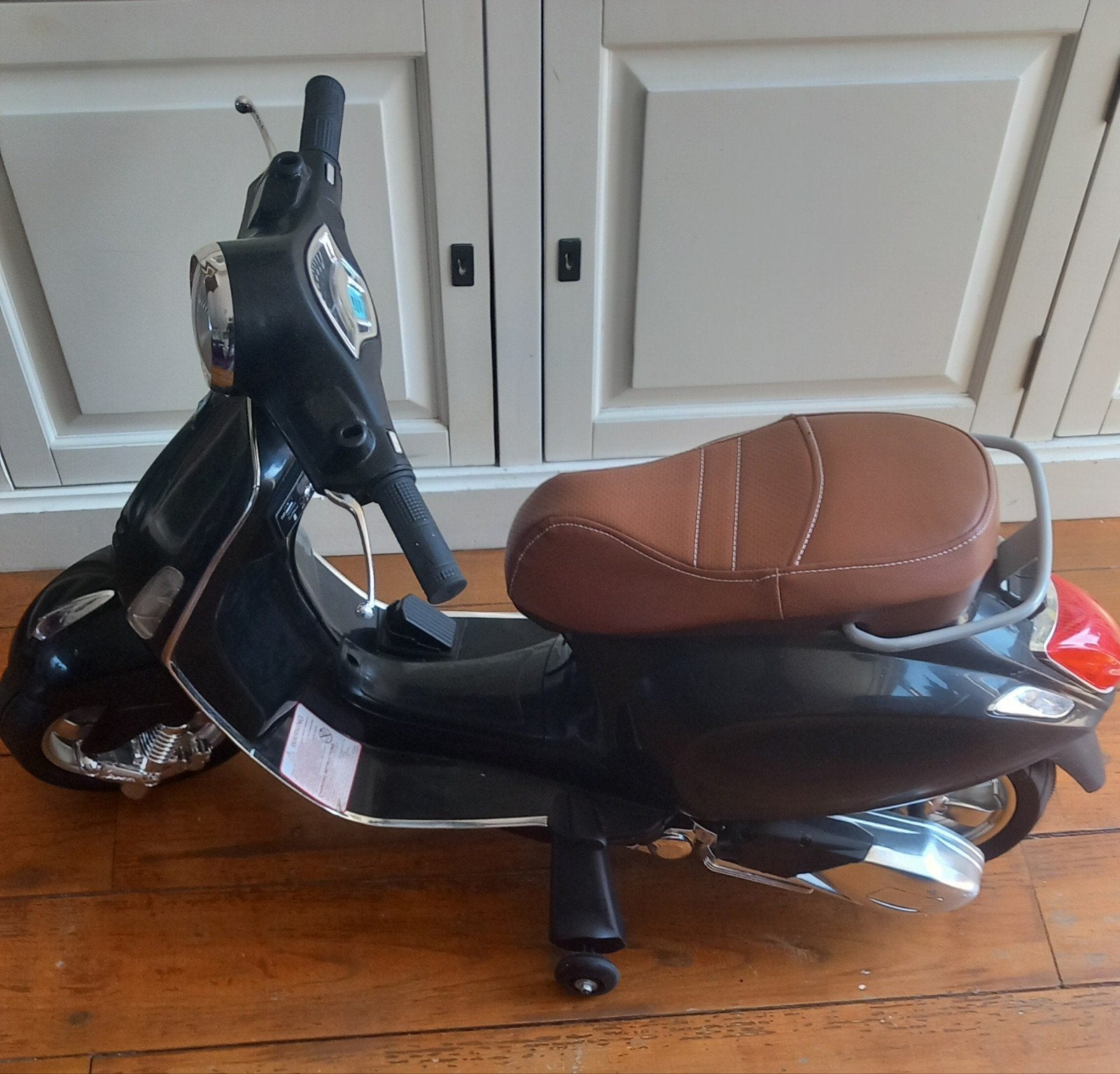 Elektrische Kinder Vespa, Ophalen, Zo goed als nieuw, Elektrisch, Overige merken