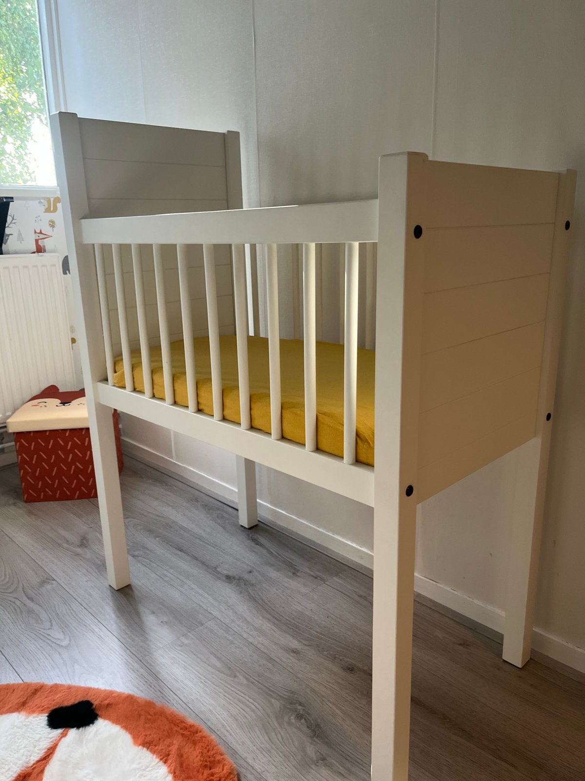 Wit houten wiegje met matrasje, Ophalen, Gebruikt, Wieg
