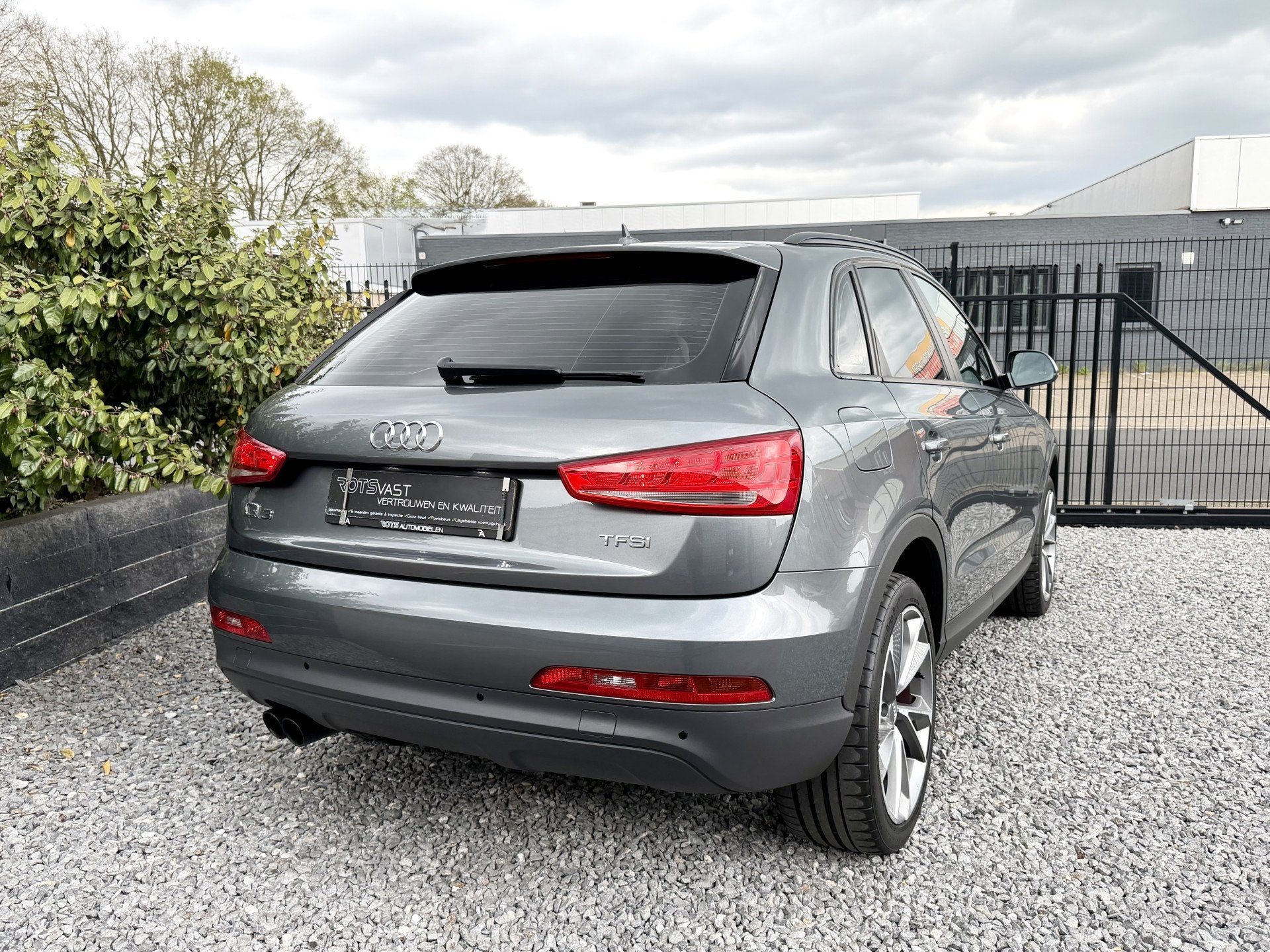 Audi Q3 1.4 TFSI S-Tronic 150PK CoD Navi|Cruis|PDC|LED Antra, Stof, Gebruikt, Huisgarantie, 4 cilinders