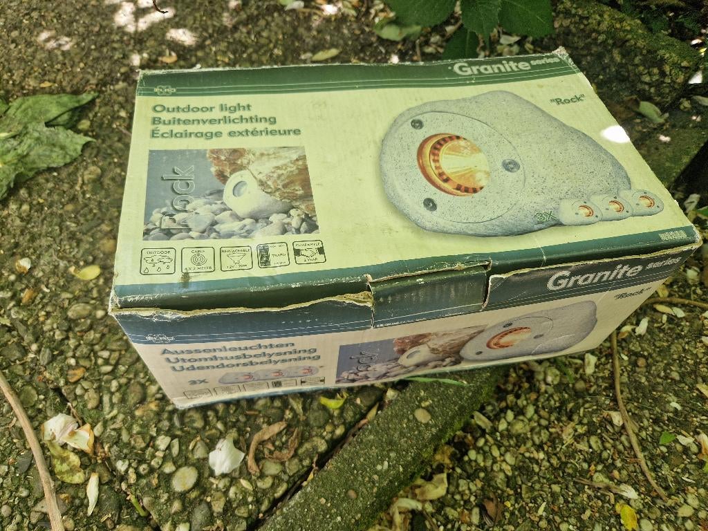 ELRO buitenverlichting steen, set van drie stuks, nieuw, Zonne-energie, Minder dan 50 watt, Ophalen of Verzenden, Nieuw