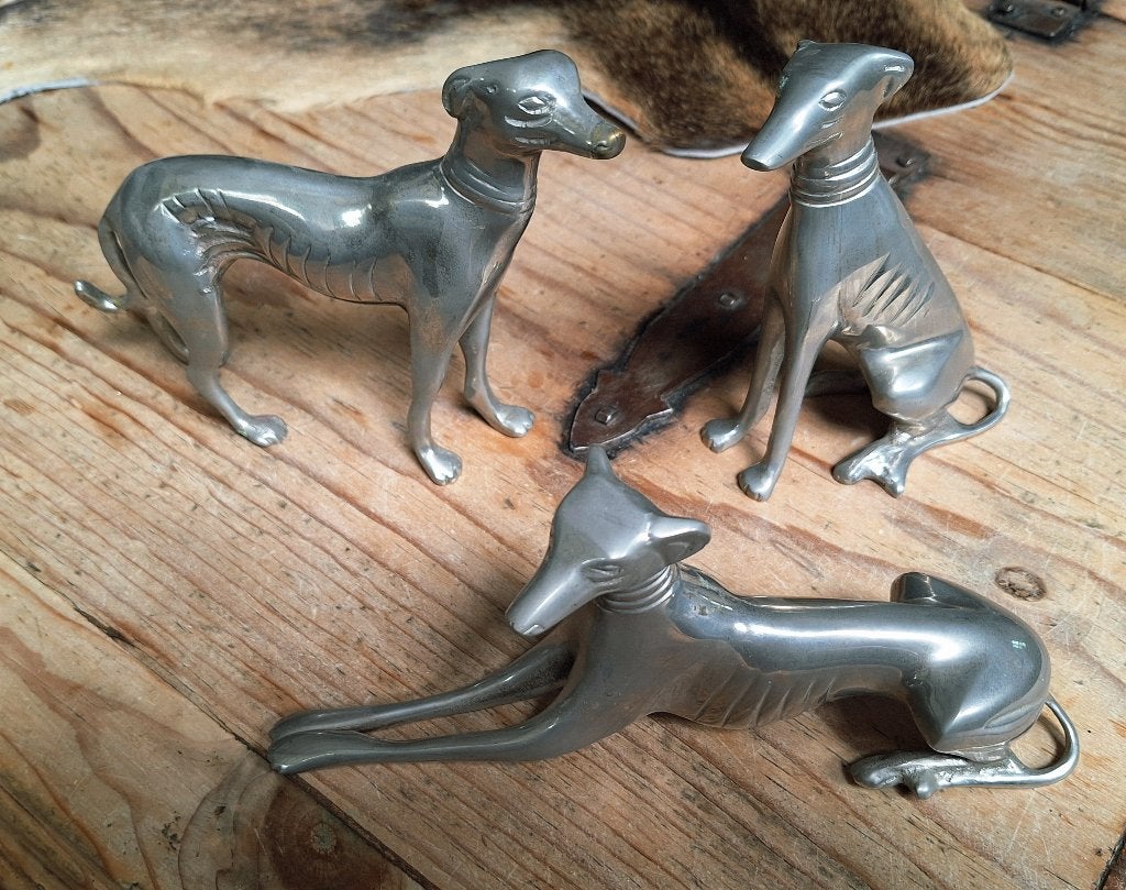 Windhond beeldjes, set van drie stuks., Zilver, Ophalen of Verzenden, 20 - 50 cm, Beeld