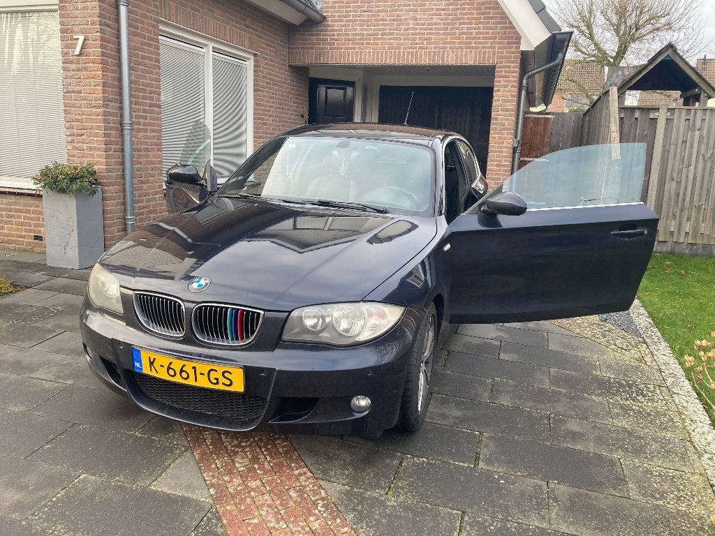 BMW 1-Serie 2.0 118I 3DR 2007 Zwart, Auto's, BMW, 1-Serie, Achterwielaandrijving, 1995 cc, Zwart