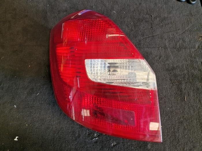 Achterlicht links van een Skoda Fabia, Auto-onderdelen, Gebruikt, -, -, Skoda