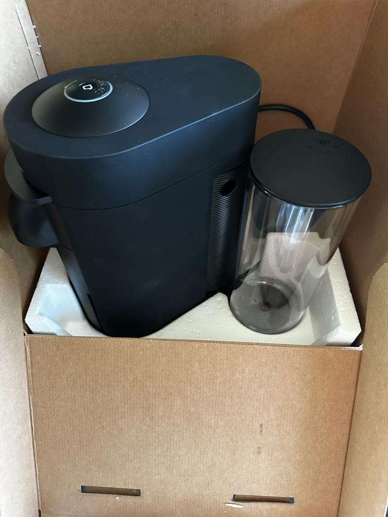 ZWARTE NESPRESSO VERTUO PLUS, Ophalen, Koffiemachine, Zo goed als nieuw, Koffiepads en cups