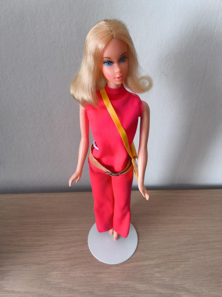 Barbie vintage Walk Lively, Ophalen of Verzenden, Zo goed als nieuw, Pop