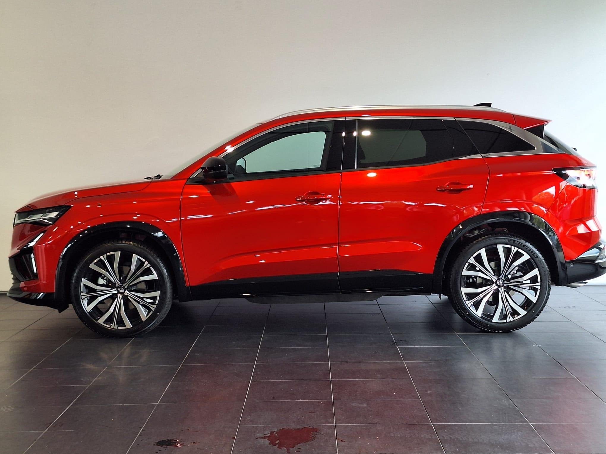 Renault Austral 1.2 E-Tech full hybrid 200 techno VOORRAAD V, Auto's, Leder en Stof, 1492 kg, Bedrijf, Nieuw