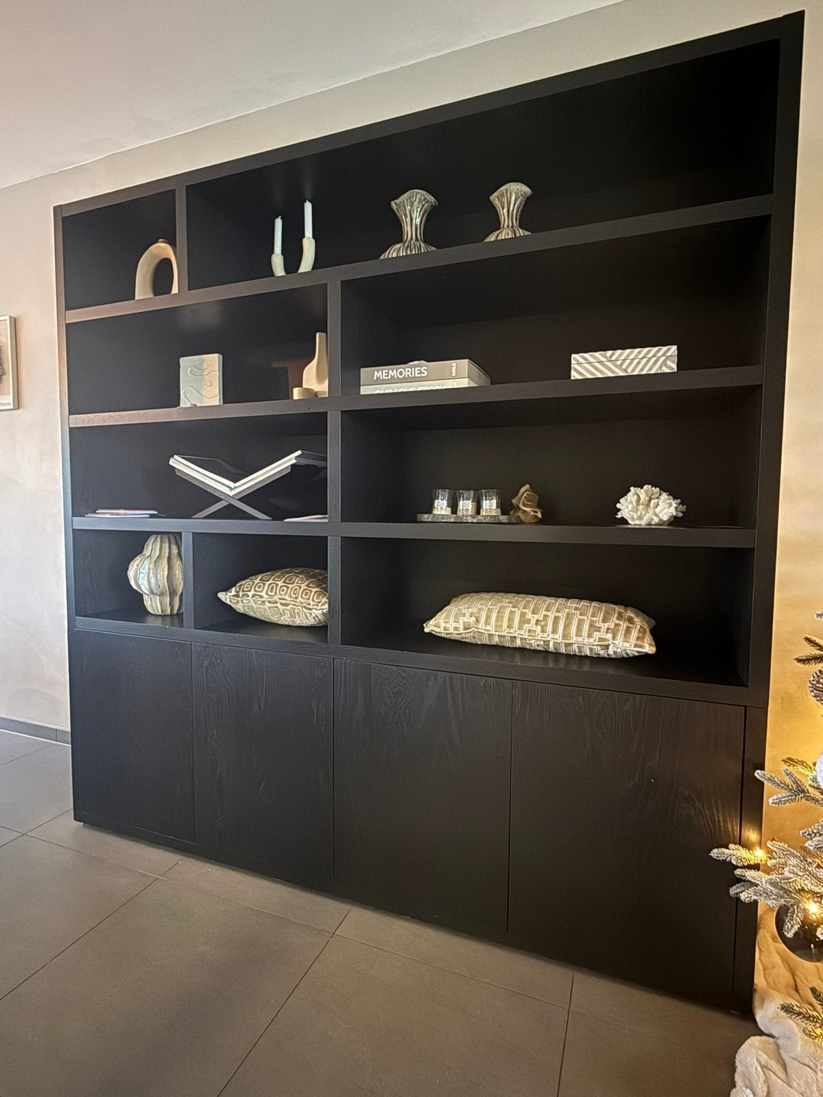 Goossens barcelona buffetkast zwart INCLUSIEF VERLICHTING, Ophalen, Zo goed als nieuw, 25 tot 50 cm, 200 cm of meer