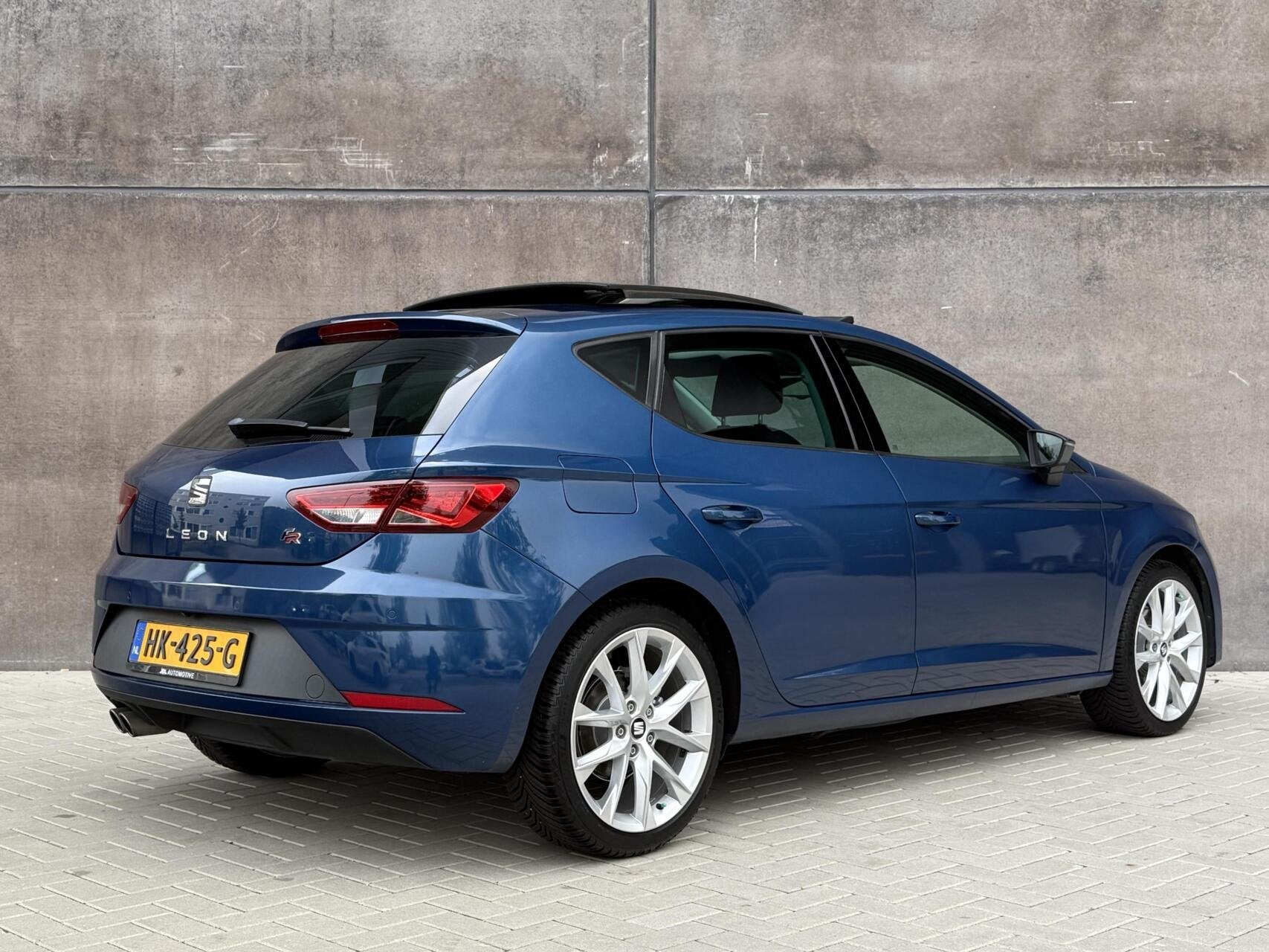 SEAT León