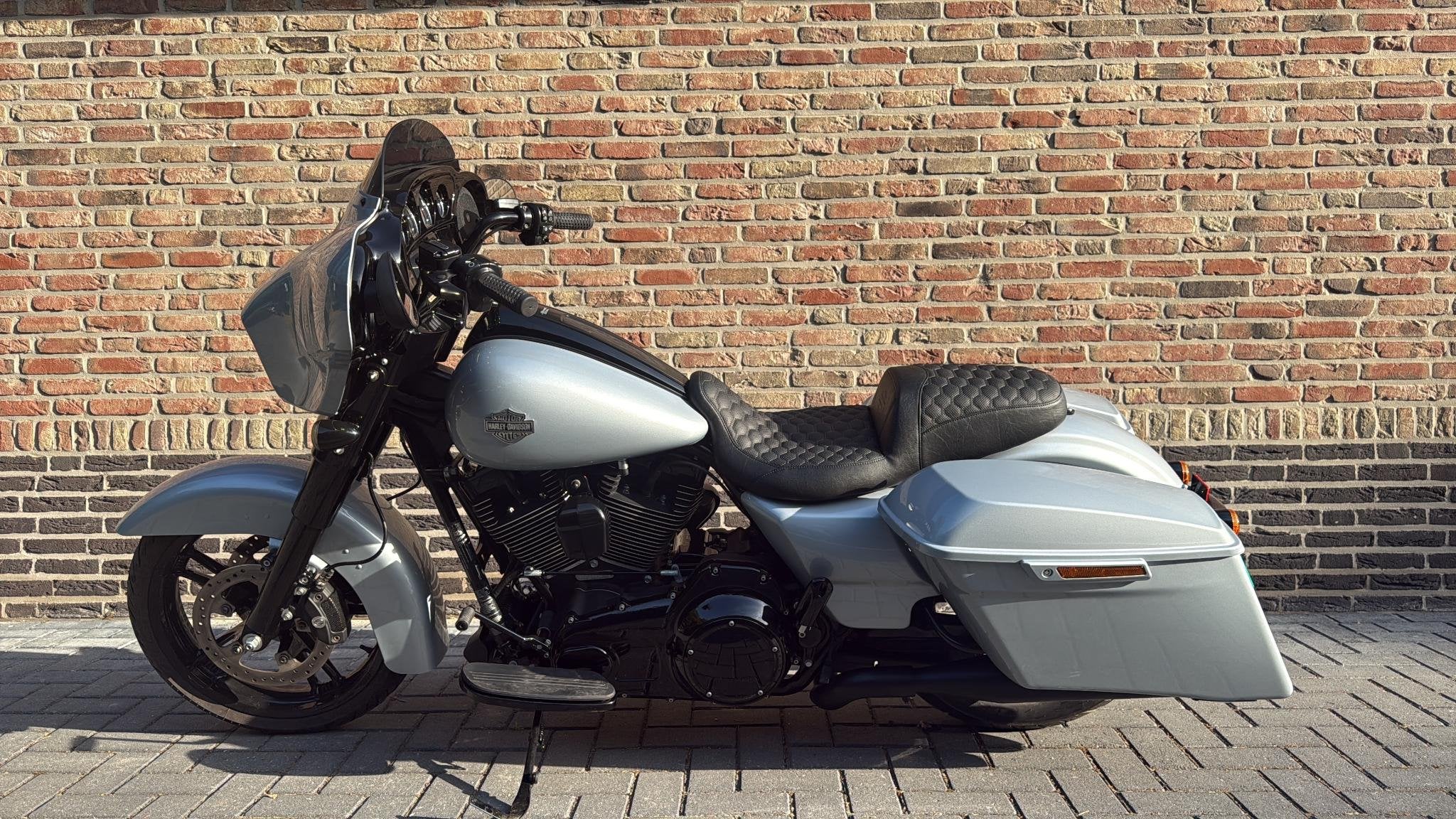 Harley Davidson 103 FLHX Street Glide Streetglide, Laan van Vredenoord 33
2289 DA  Rijswijk, NL, 1690 cc, H-DCUSTOMERSERVICE@Harley-Davidson.com