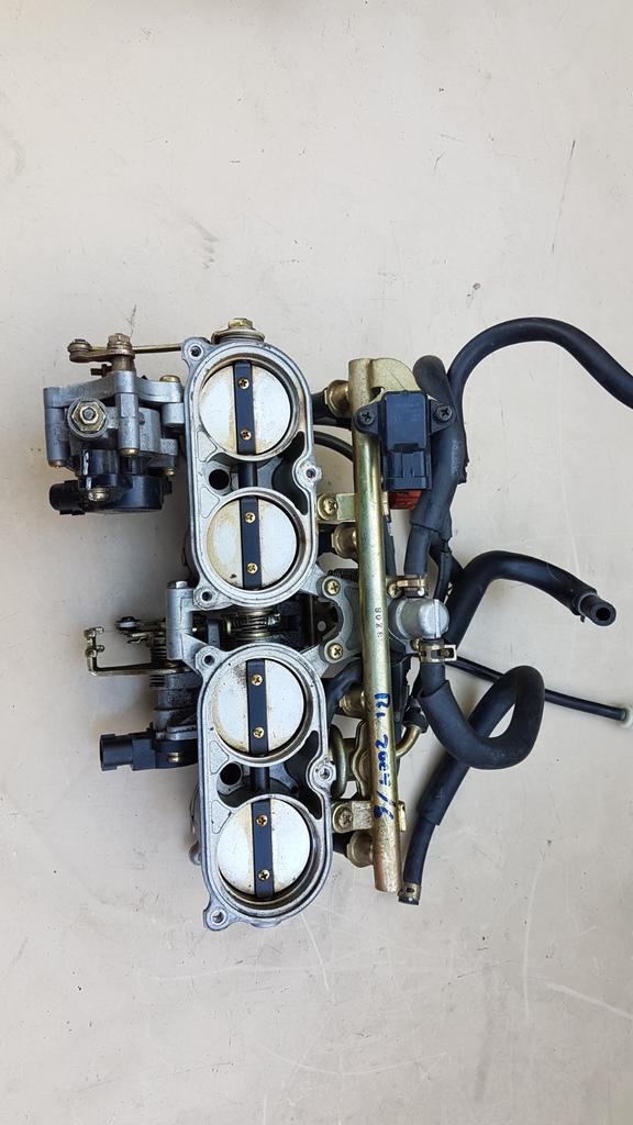 Yamaha R1 2004/2006 RN12 gaskleppenhuis, Motoren, Ophalen of Verzenden