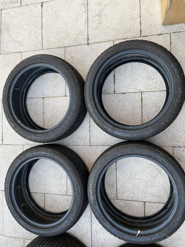 4x Pirelli Sottozero Winterbanden 225/45 R18 Runflat - 5mm, Ophalen, 18 inch, Gebruikt, Winterbanden