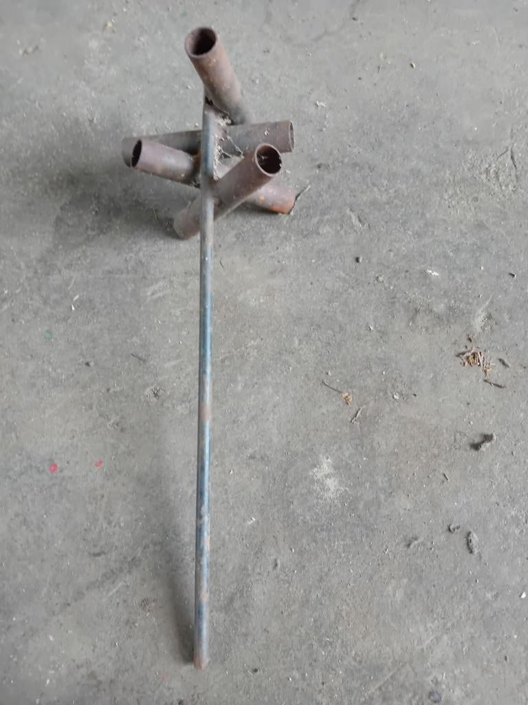 Metalen frame voor boomtakken, Ophalen