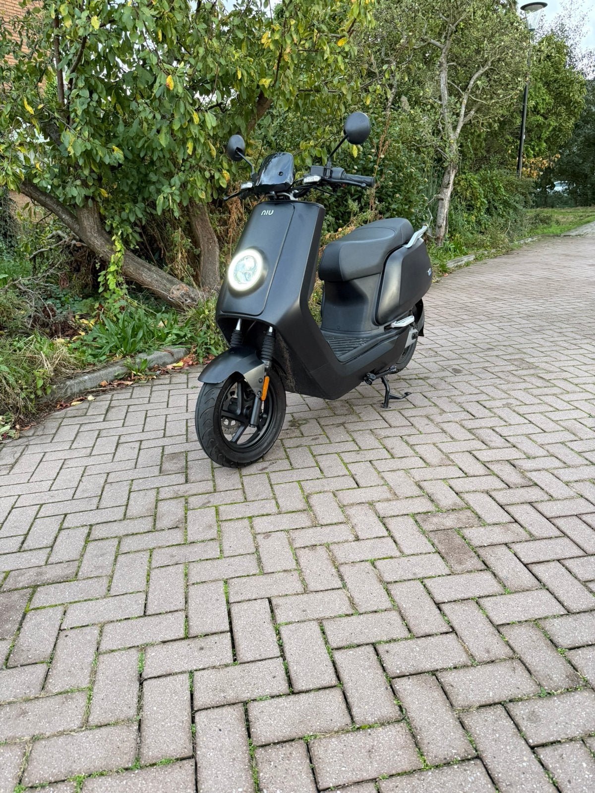 Niu n1s, Ophalen of Verzenden, Zo goed als nieuw, Elektrisch