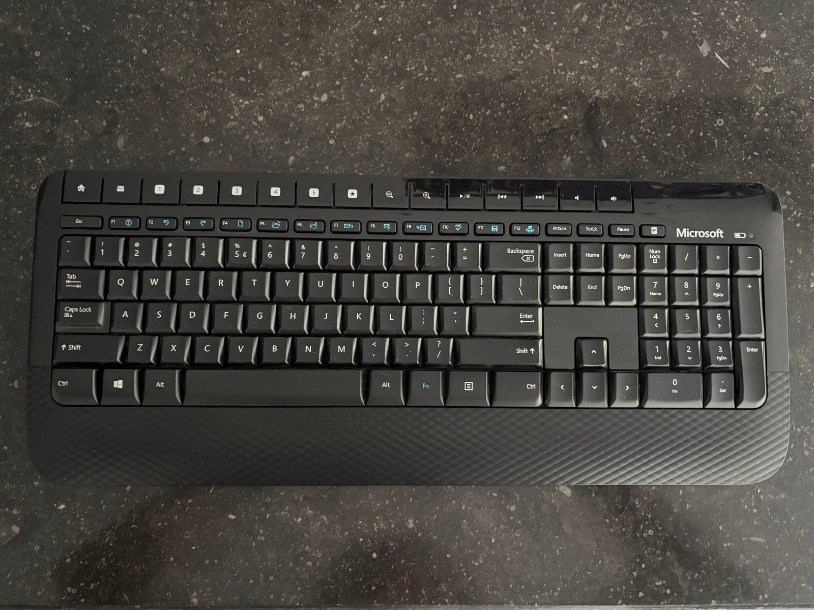 Microsoft Draadloos Toetsenbord en Muis Set voor Windows, Computers en Software, Draadloze ontvanger, Ophalen of Verzenden, Zo goed als nieuw