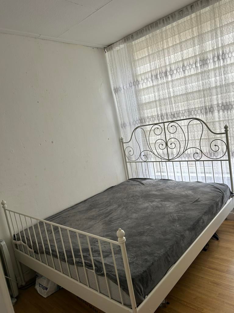 Bed wit 180x200    €45, Wit, Tweepersoons, Ophalen of Verzenden, Zo goed als nieuw