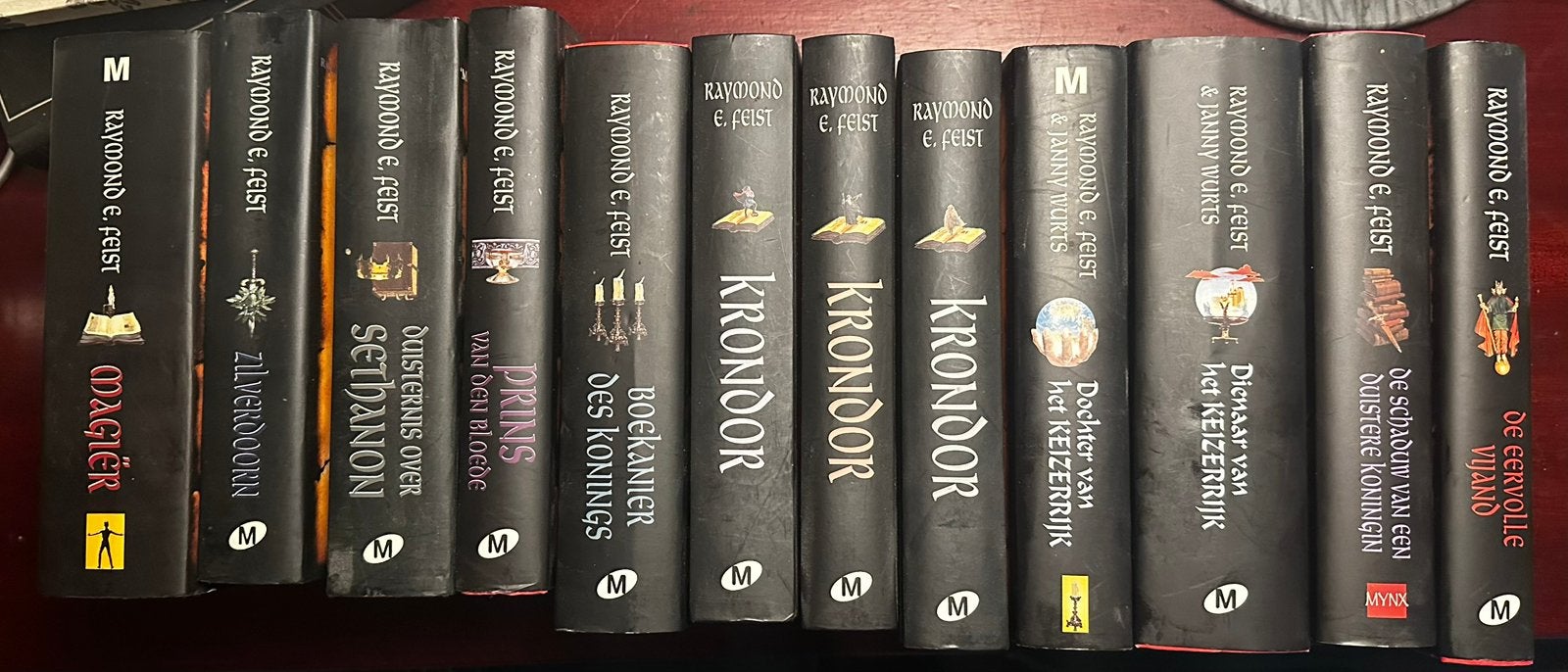 fantasy boeken (Raymond E. Feist), Boeken, Ophalen, Gelezen