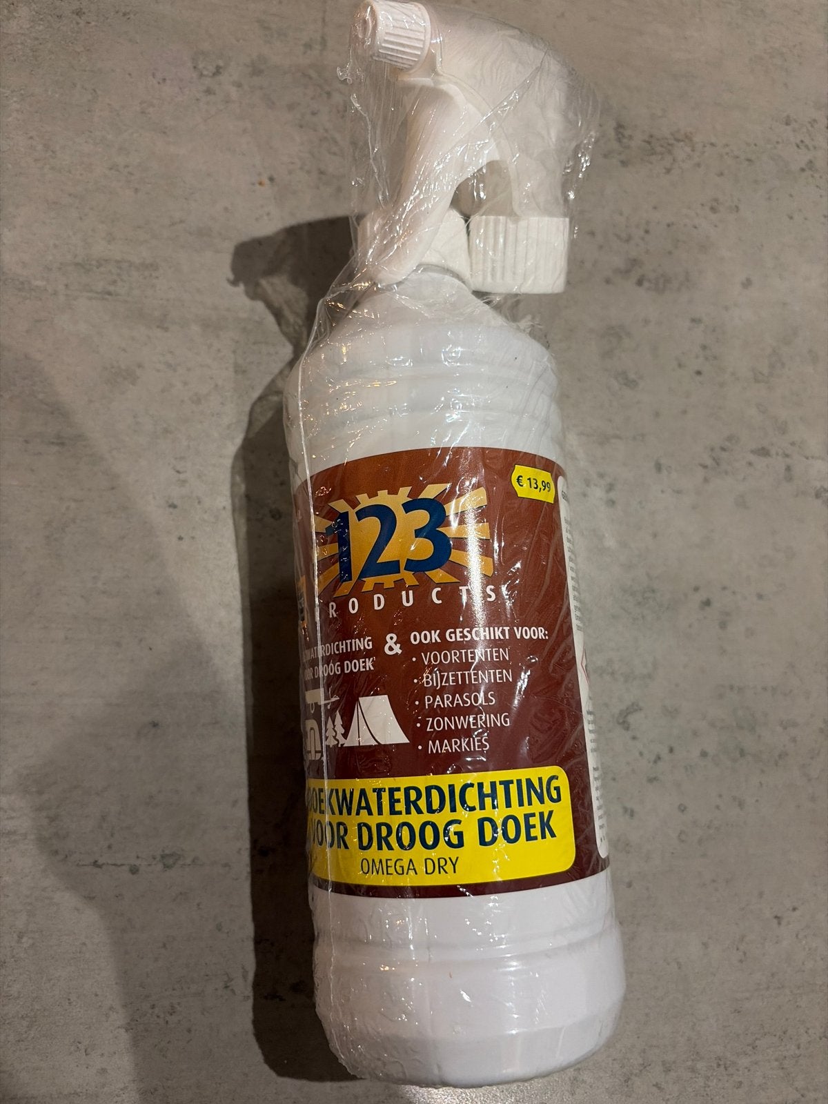 Foto 2 van 123 Products Omega Dry Waterdichting Spray