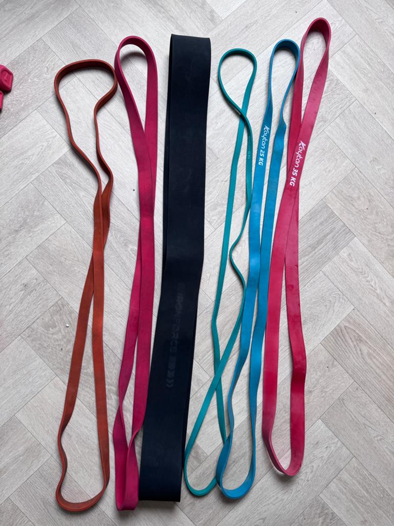 Verschillende resistance bands, Ophalen of Verzenden, Zo goed als nieuw, Weerstandband