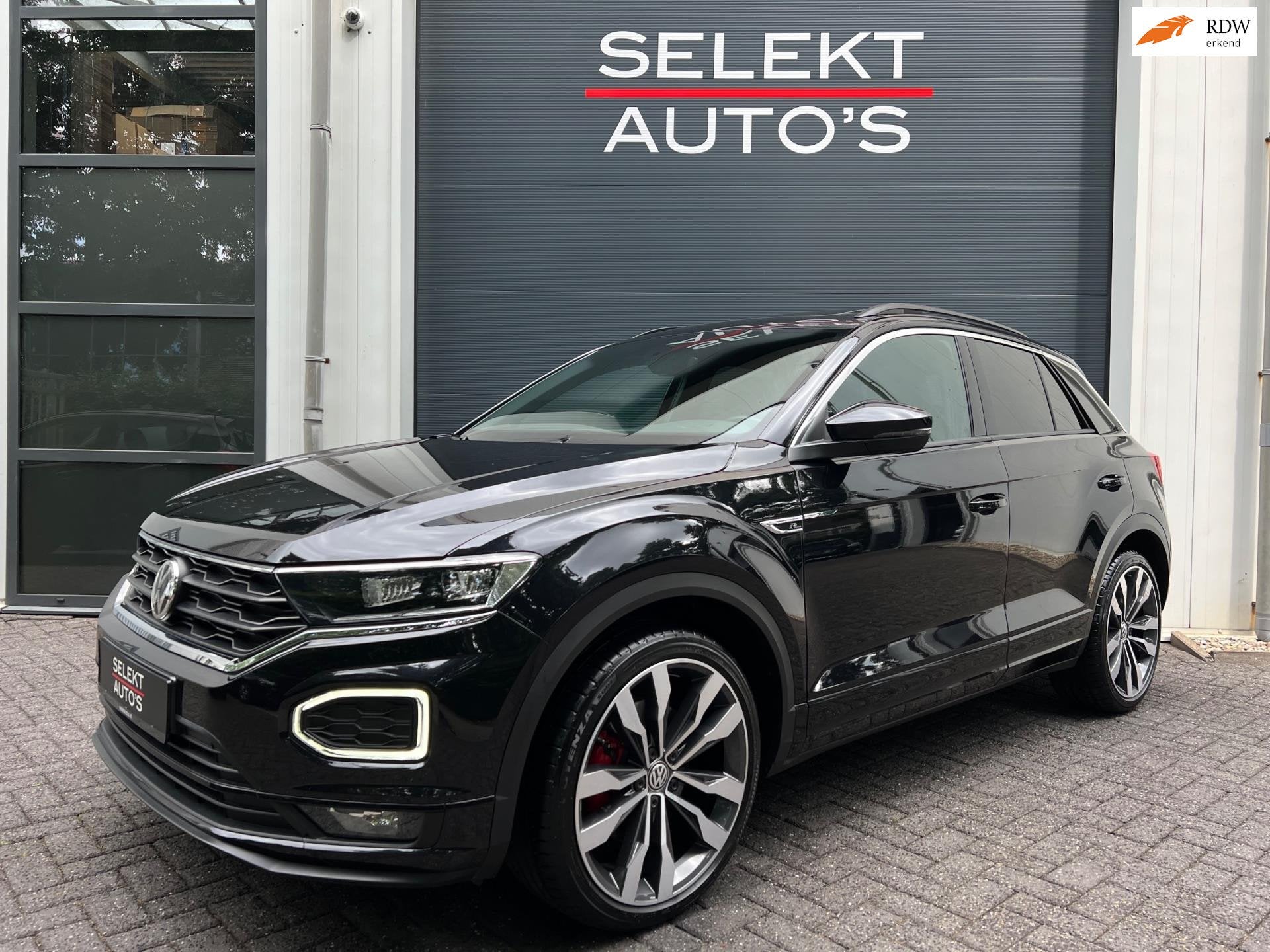 Volkswagen T-Roc 2.0 TSI 4-Motion 3x R-Line DSG Virtual/Pano, Auto's, Automaat, Dealer onderhouden, Gebruikt, 1984 cc