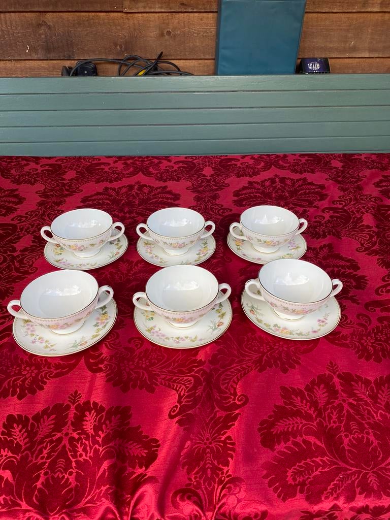 Wedgwood,Maribelle,Bone China,6 soepkommen met onderbord, Antiek en Kunst, Ophalen of Verzenden