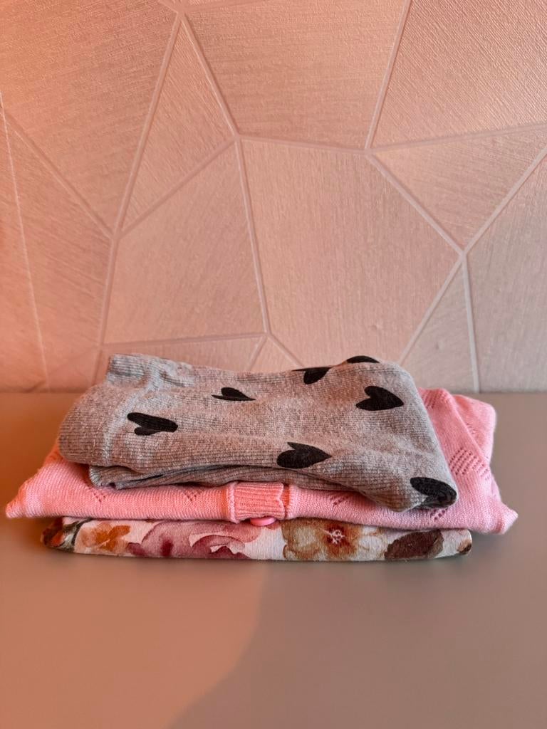 Leuk setje babykleding maat 68 (broek, romper, vestje), Ophalen of Verzenden, Zo goed als nieuw