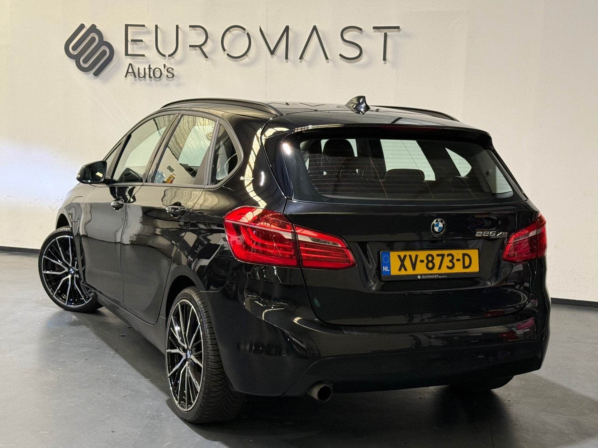 BMW 2-serie Active Tourer 225xe iPerformance Plug In Hybride, Auto's, Automaat, 136 pk, Gebruikt, Zwart