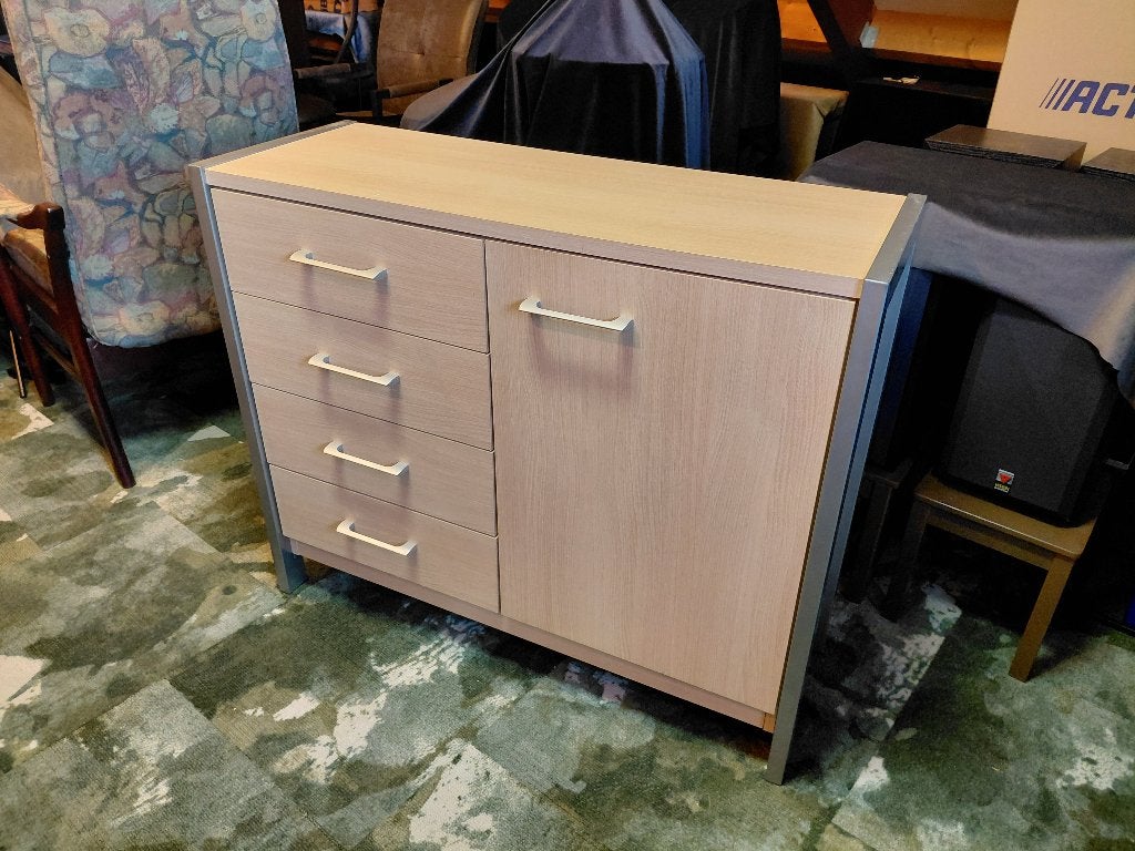 Gratis kastje, Ophalen, Gebruikt, 25 tot 50 cm, 50 tot 100 cm