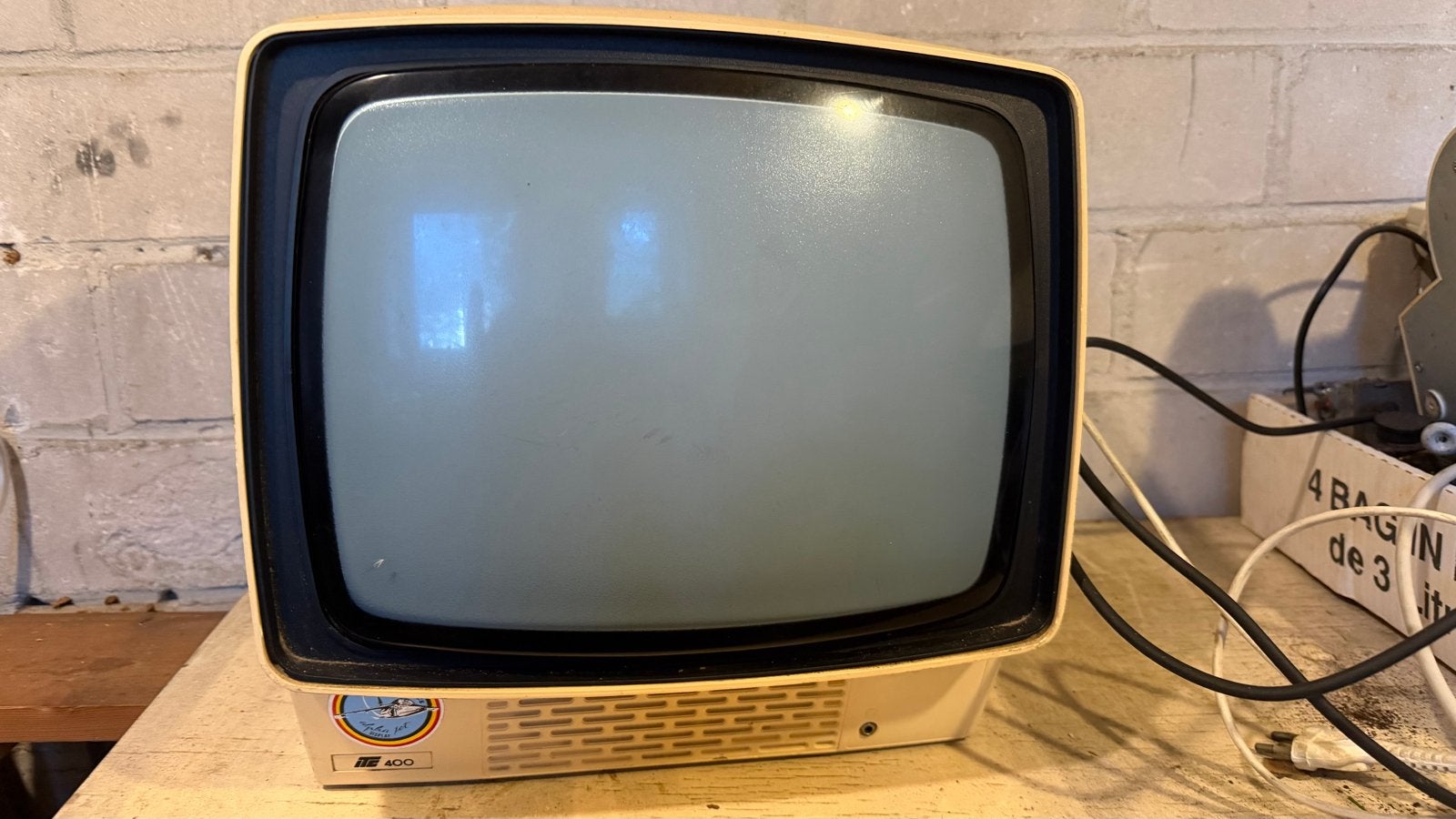Vintage Aristona TV 400 - Zwart-wit televisie, Ophalen of Verzenden, Niet werkend, Minder dan 40 cm, Aristona