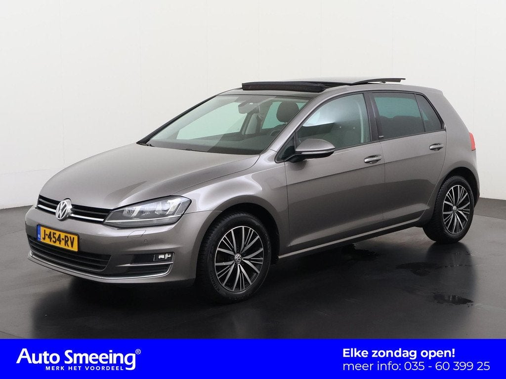 Volkswagen Golf 1.2 TSI Allstar | Schuifdak | Stoelverwarmin, Auto's, Volkswagen, Voorwielaandrijving, 12 maanden, Gebruikt, 4 cilinders