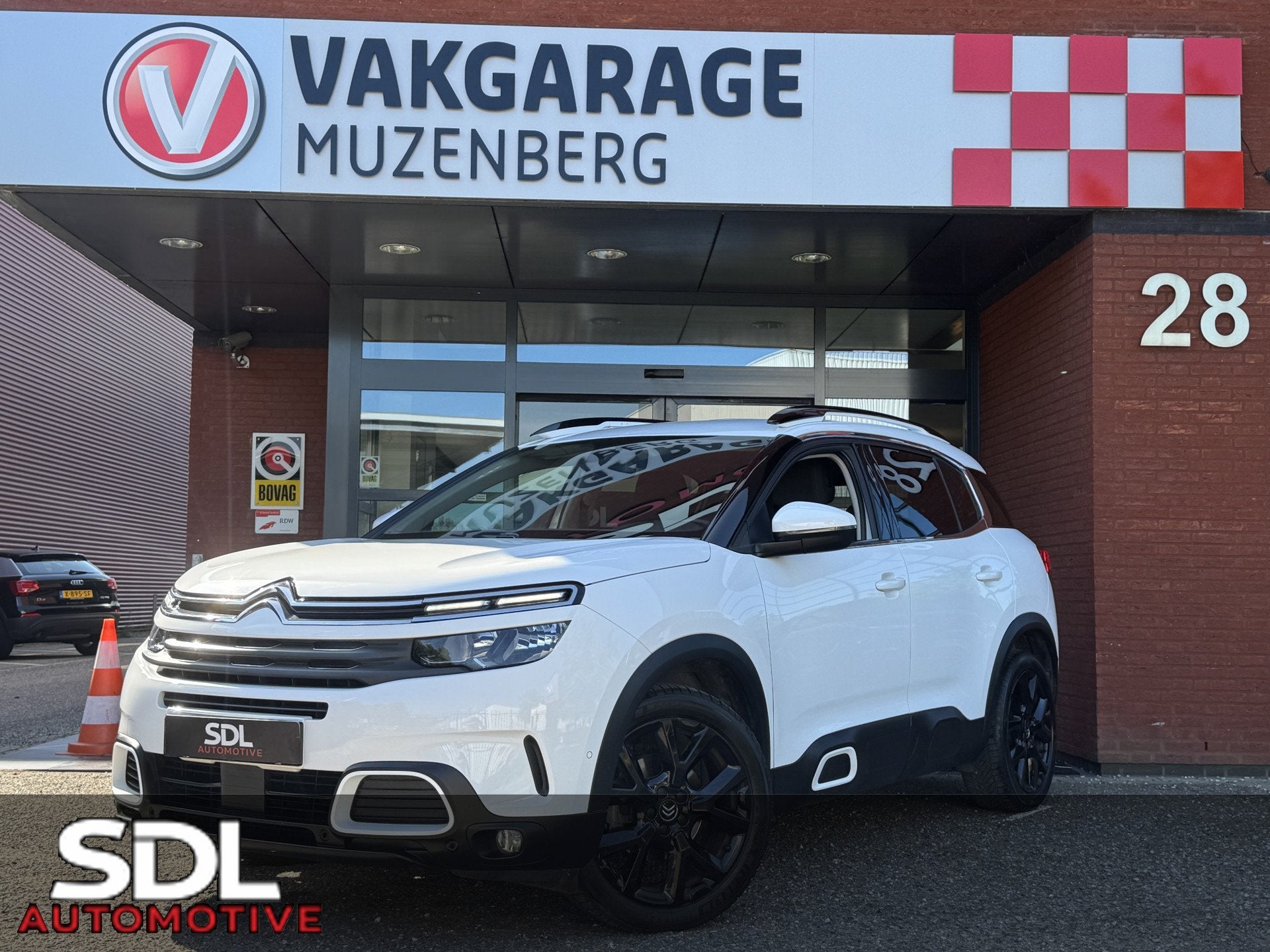 Citroën C5 Aircross 1.2 PureTech Business // NAVI // CAMERA, Auto's, 15 km/l, Gebruikt, 1199 cc, C5 Aircross