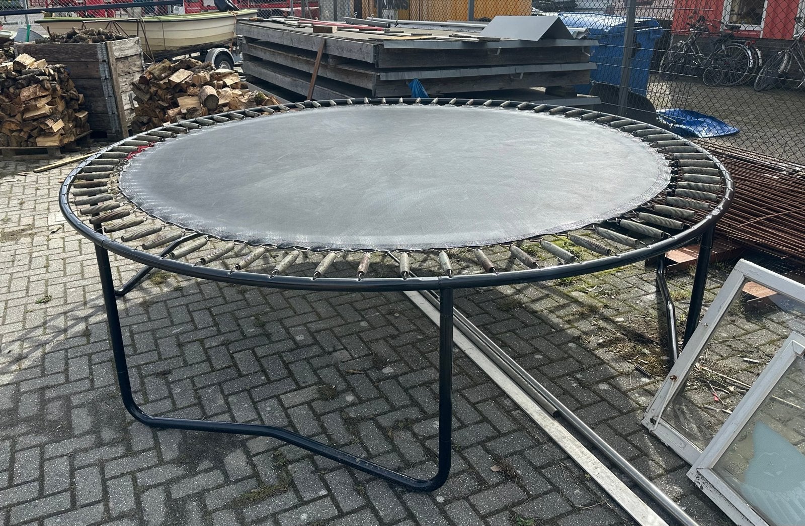 Grote ronde trampoline voor buiten, Kinderen en Baby's, Ophalen, Gebruikt