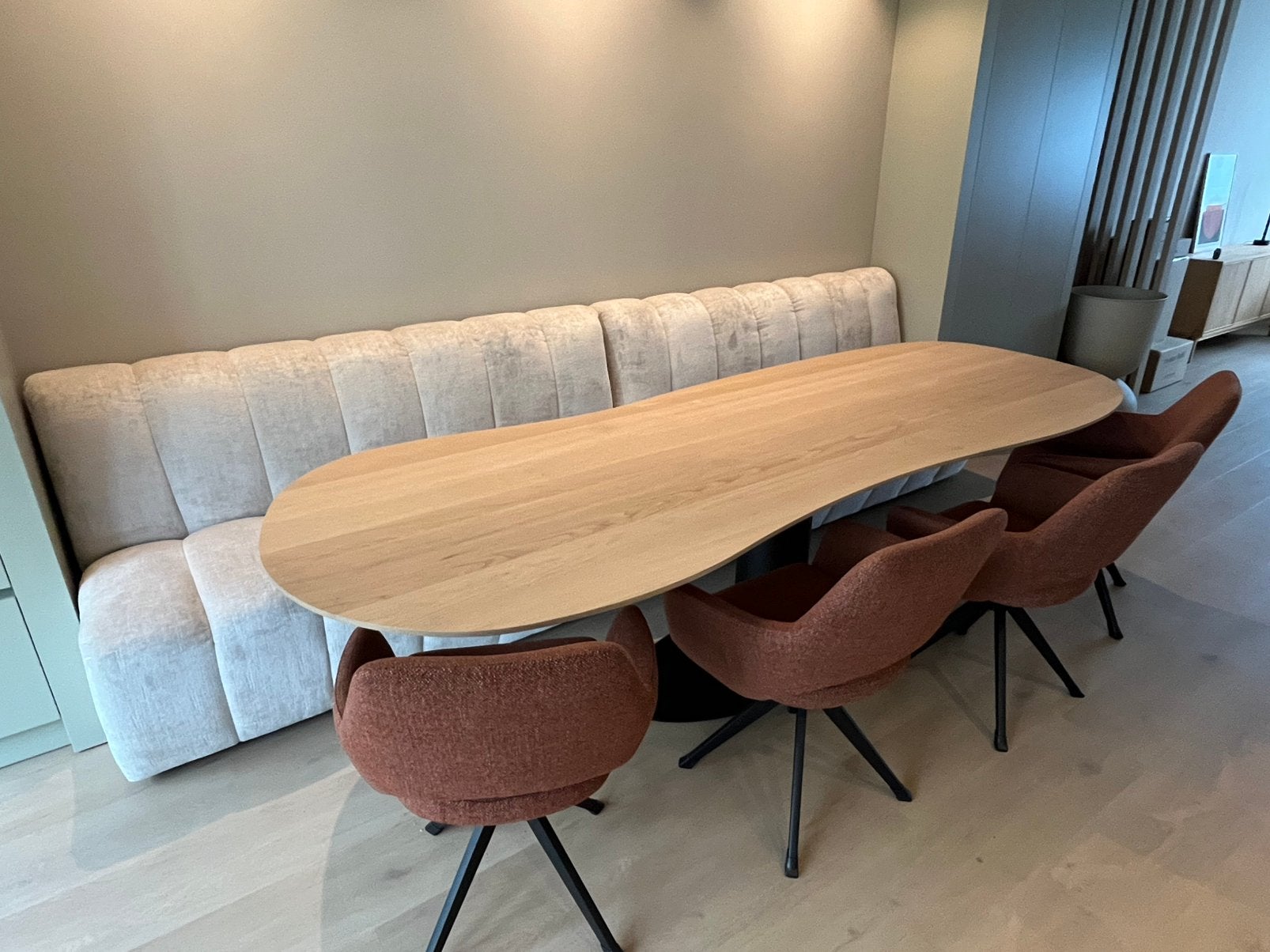 Splinternieuwe eikenhouten eettafel van Table du Sud, Ophalen, Eikenhout, 50 tot 100 cm, Vijf personen of meer