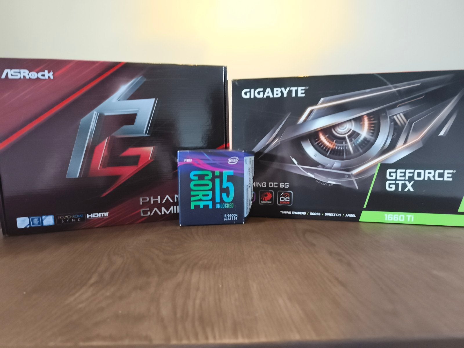 Upgrade Set i5 9600k, GTX 1660 Ti, ASRock Z390 Phantom Gamin, Computers en Software, PCI-Express 3, GDDR6, HDMI, Ophalen of Verzenden