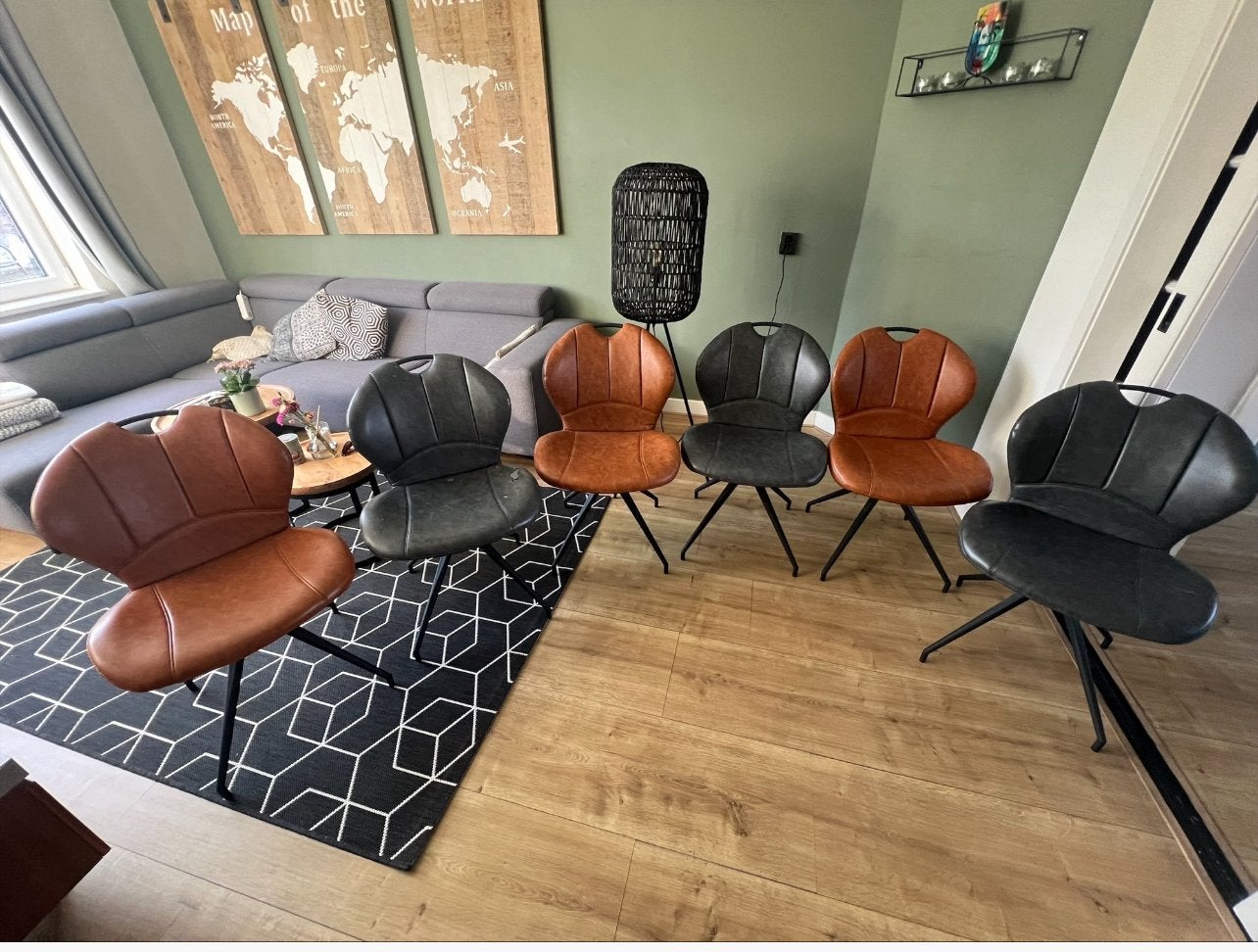 Stoelen, Ophalen of Verzenden, Zo goed als nieuw, 75 m² of meer, Laminaat